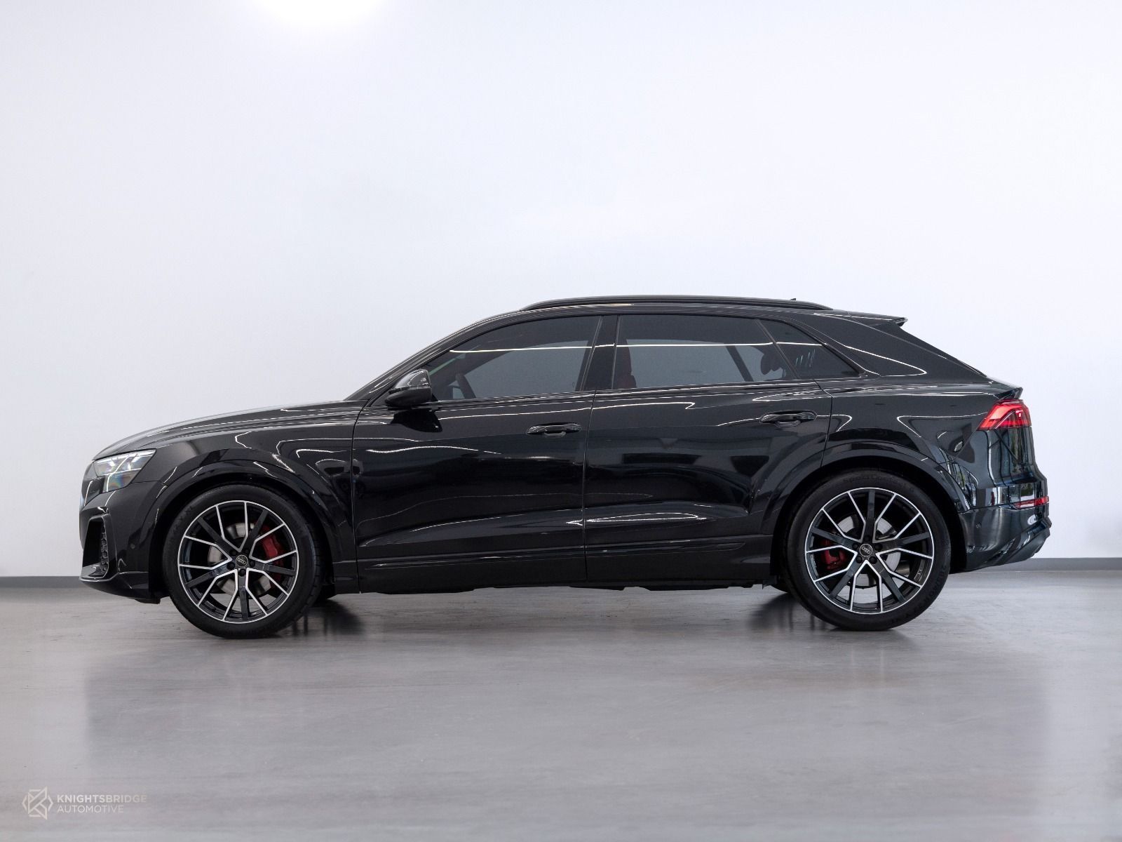 2024 Audi Q8 photo 3