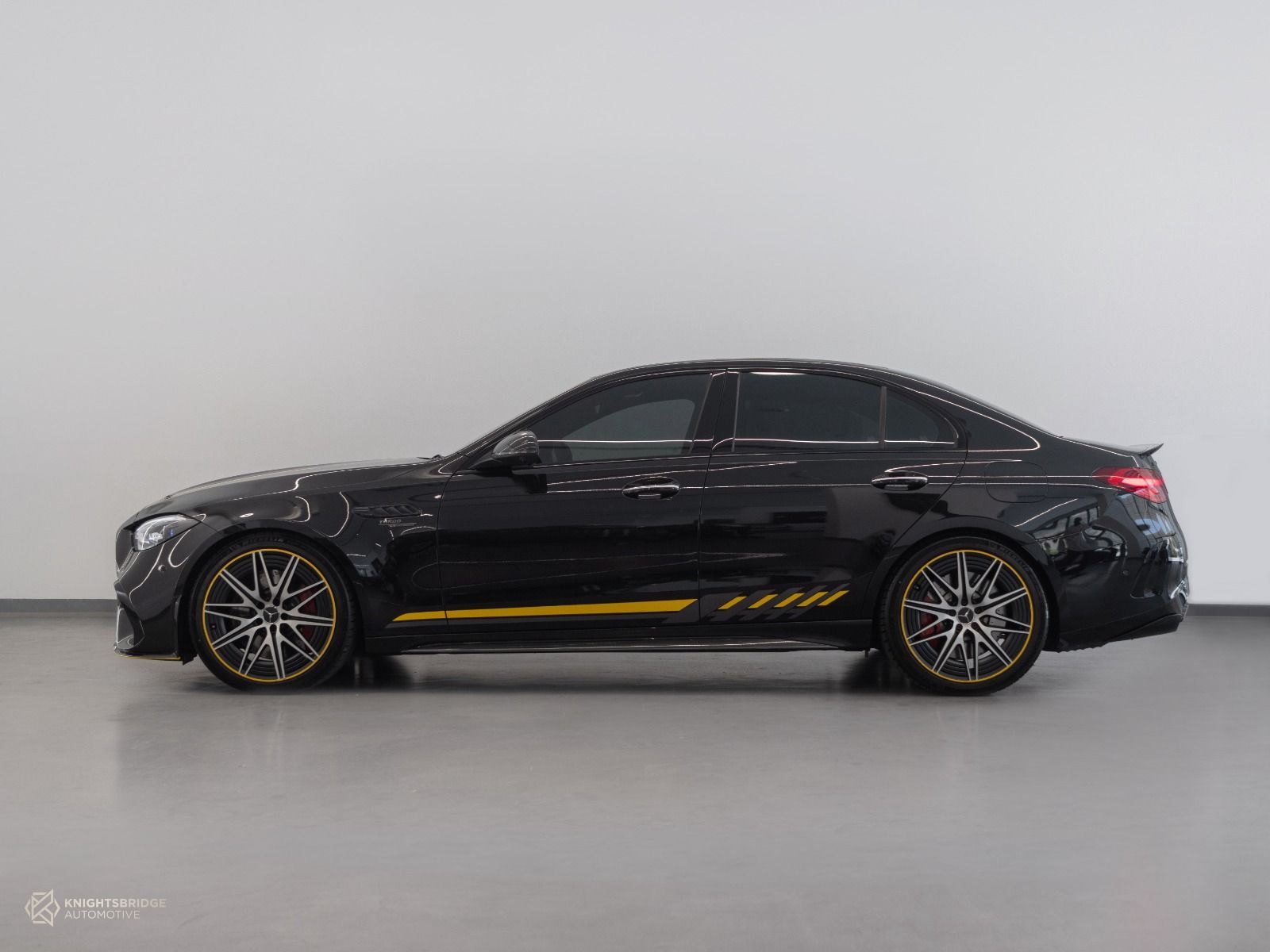 2024 Mercedes-Benz C-Class photo 3