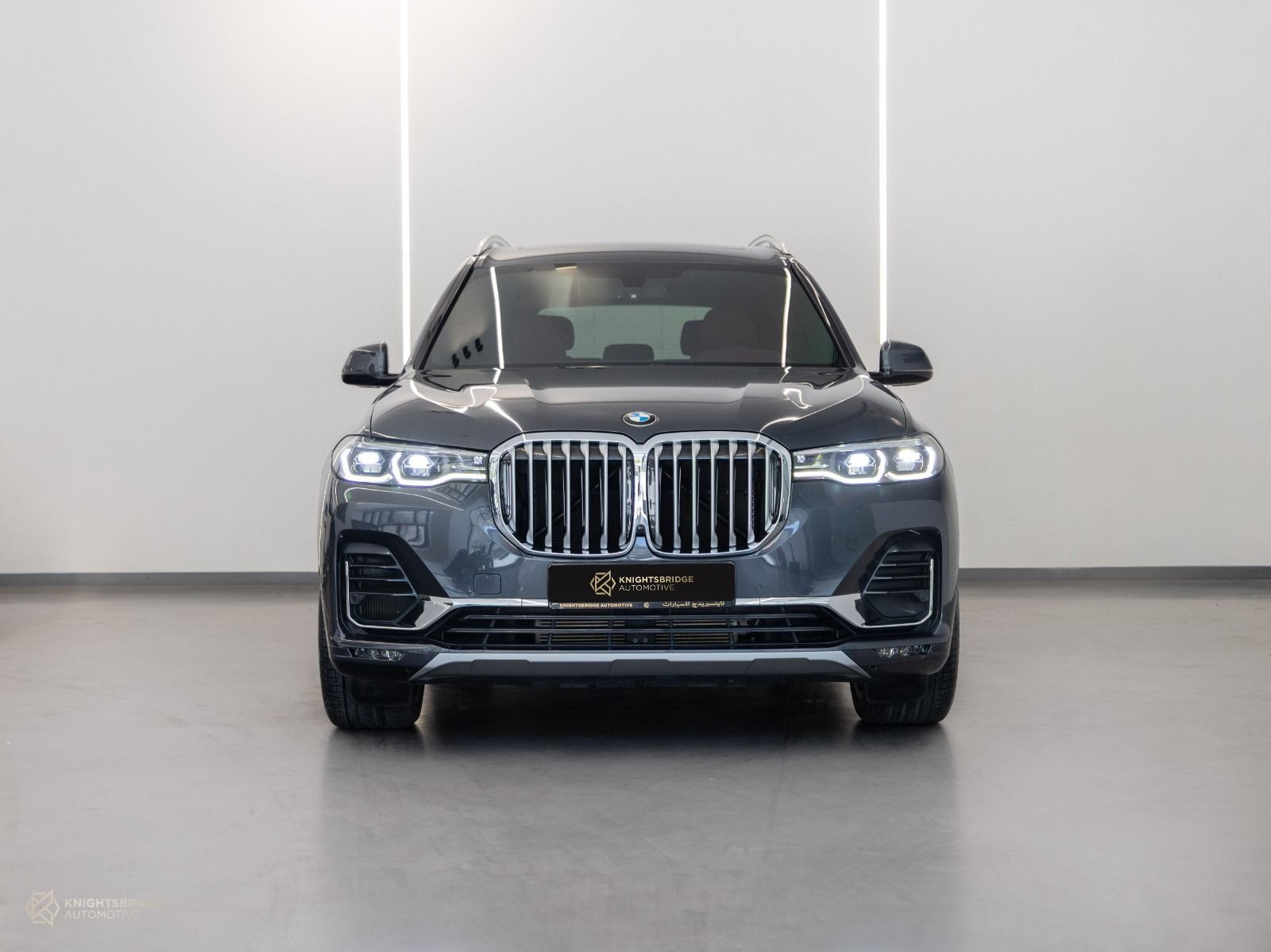 2022 BMW X7 photo 2