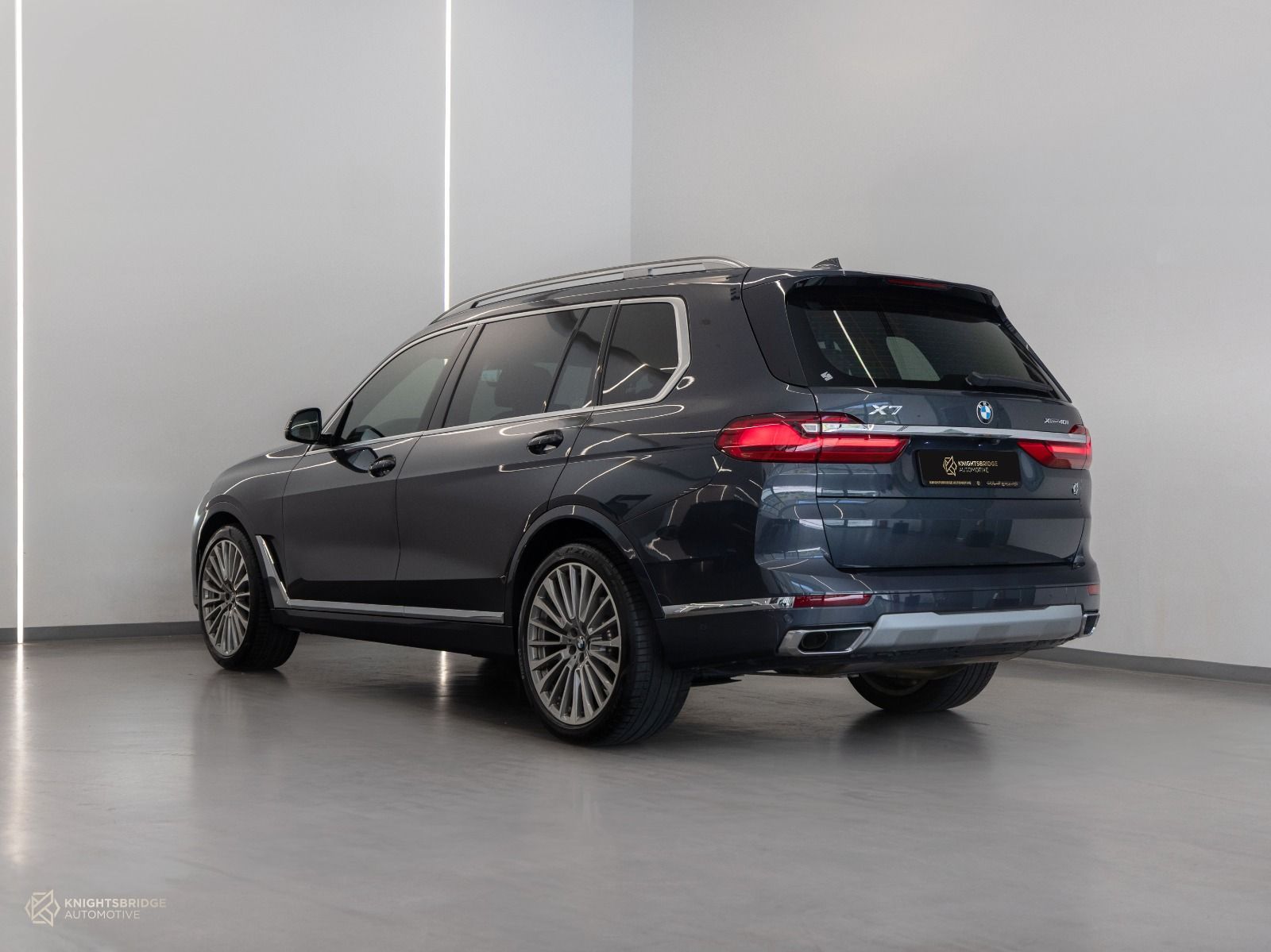 2022 BMW X7 photo 4