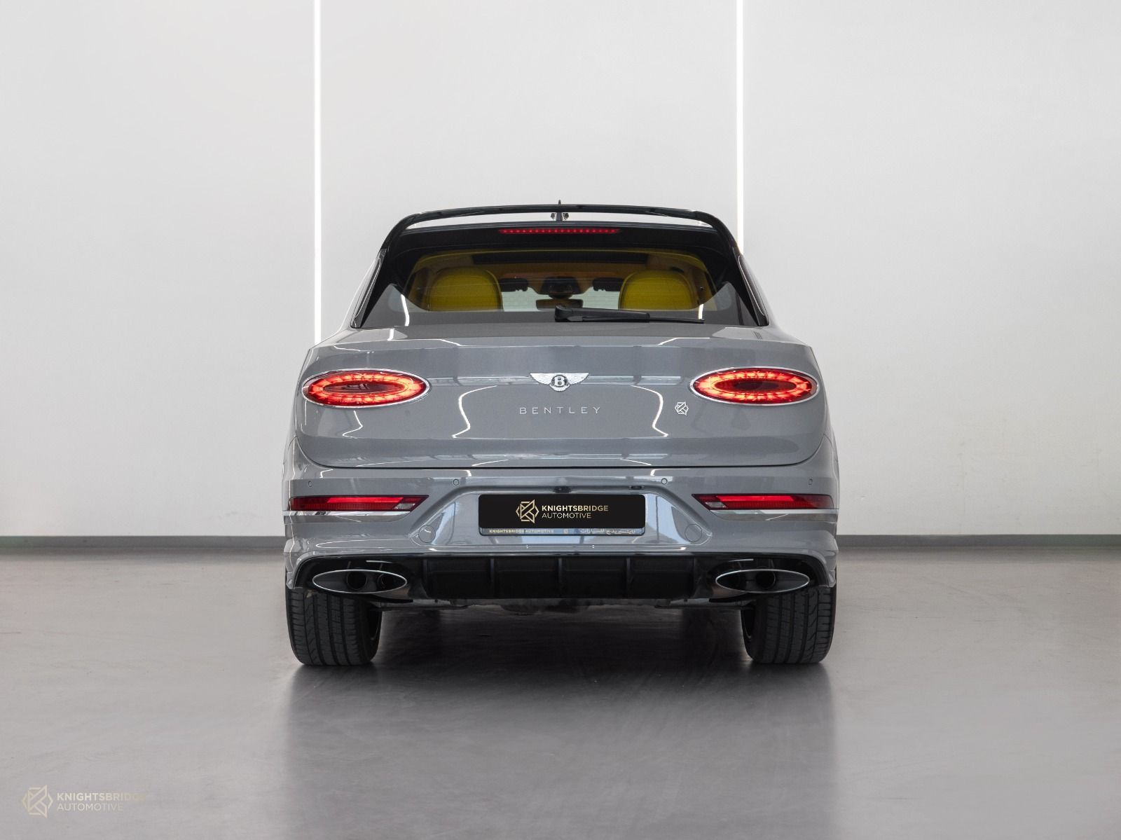 2023 Bentley Bentayga photo 5