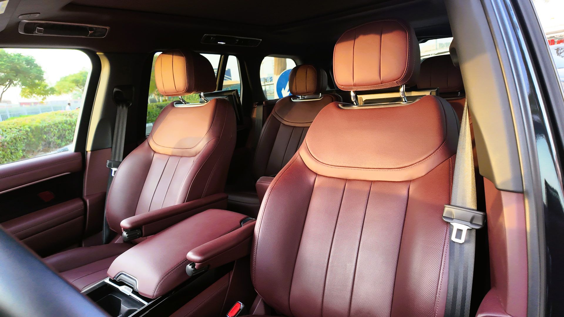 2023 Land Rover Range Rover HSE photo 3