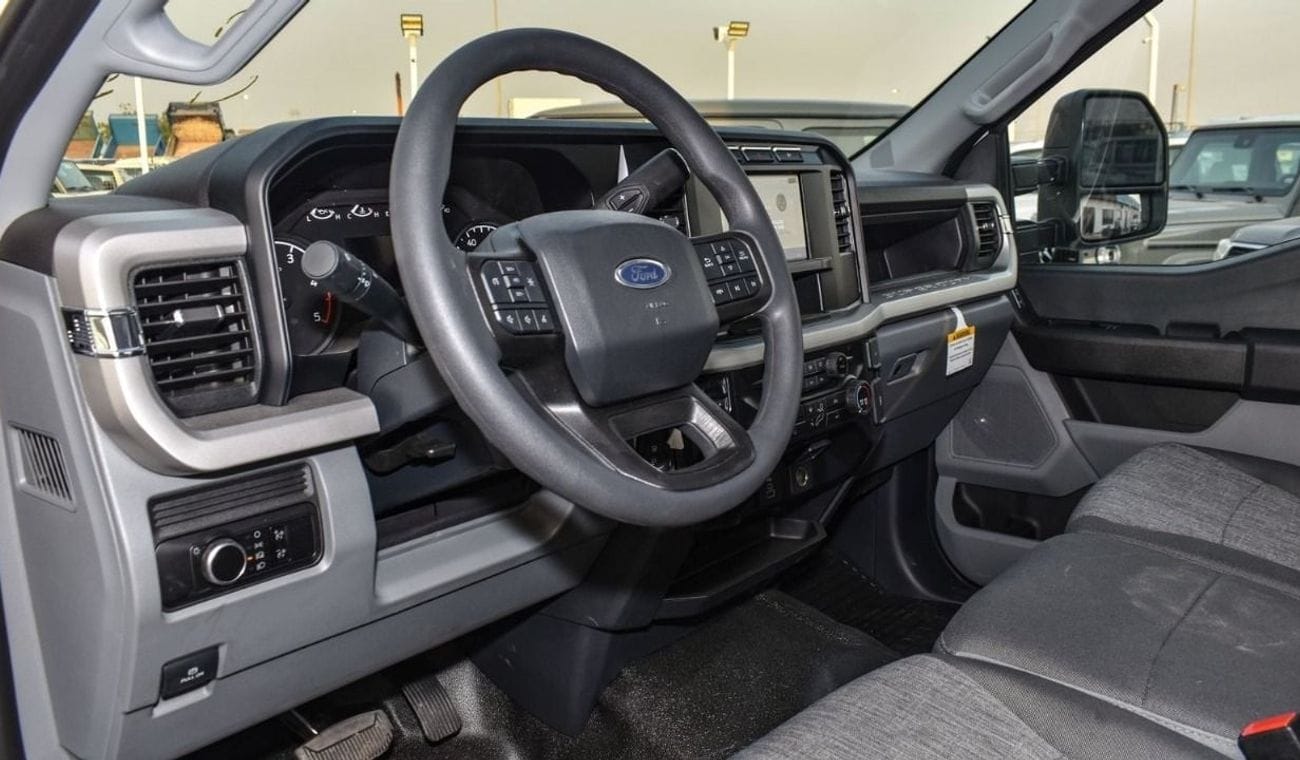 2026 Ford F550 XL photo 4