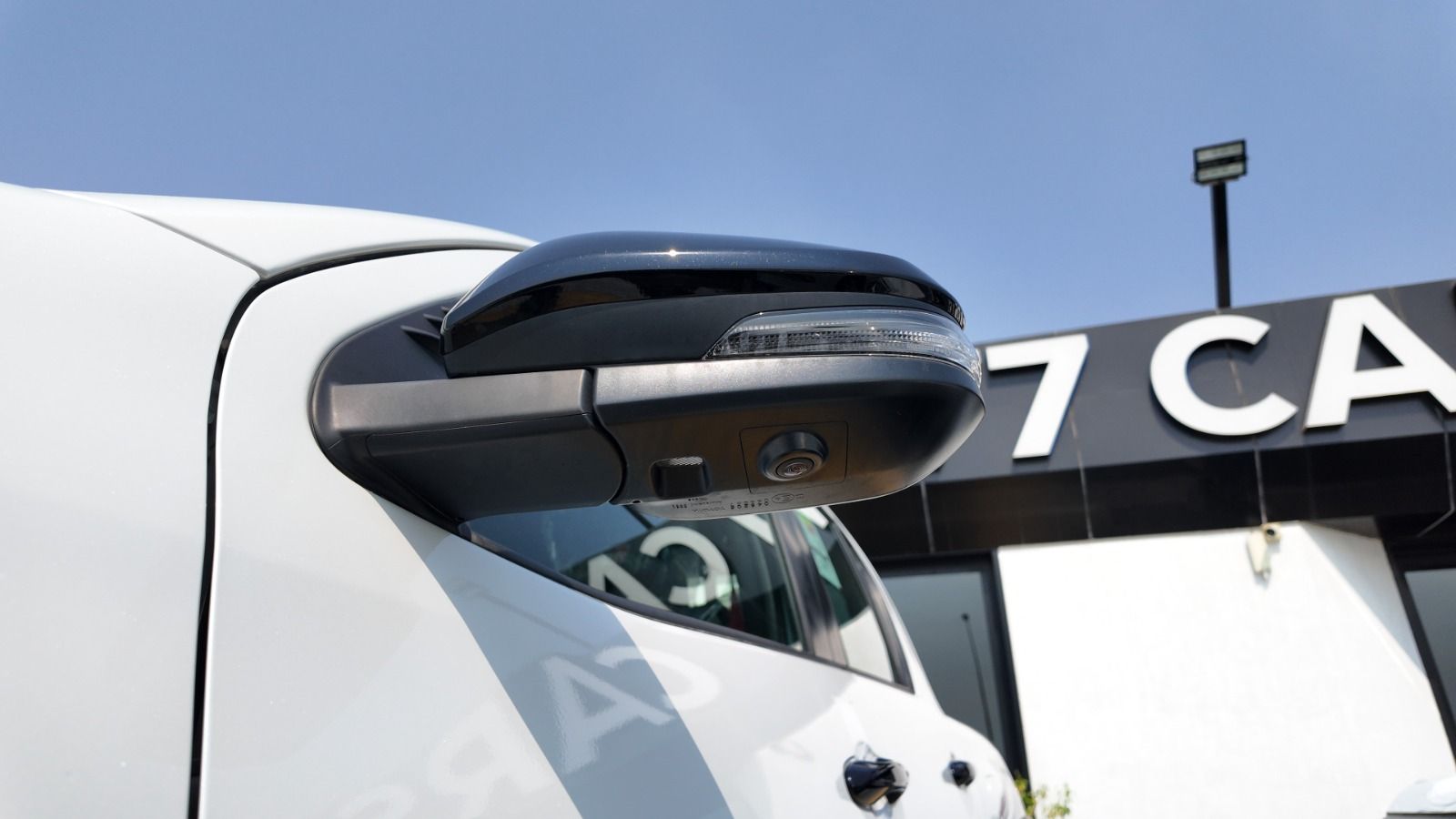 2026 Toyota Hilux photo 5