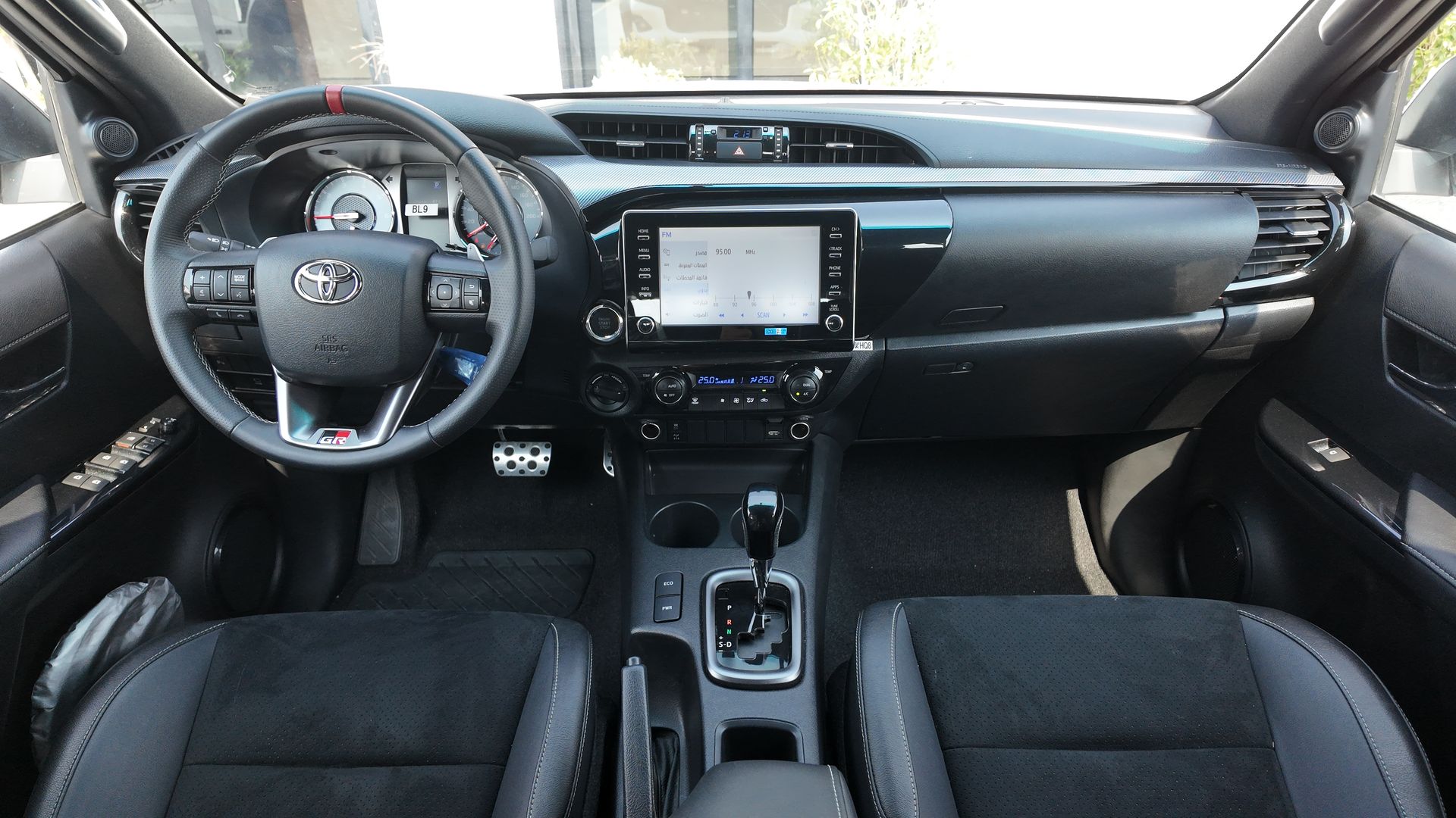 2026 Toyota Hilux photo 4