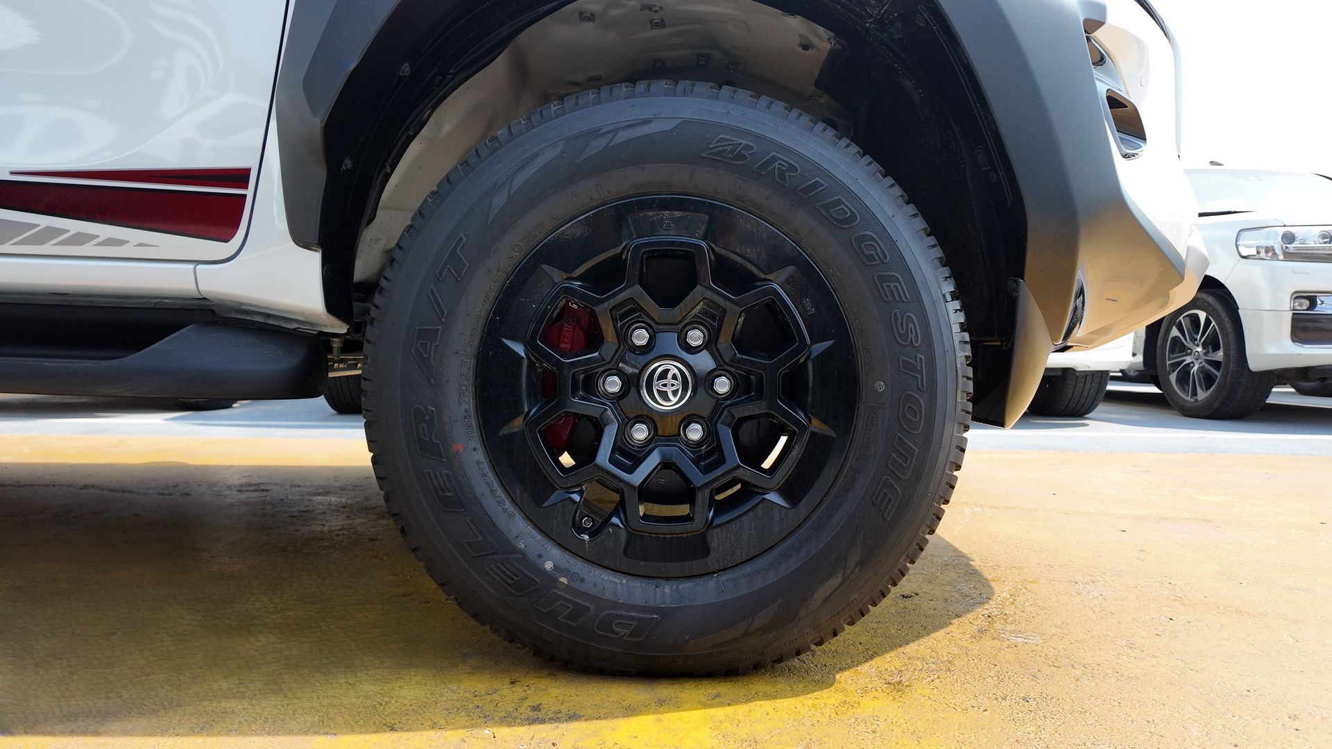 2026 Toyota Hilux photo 5