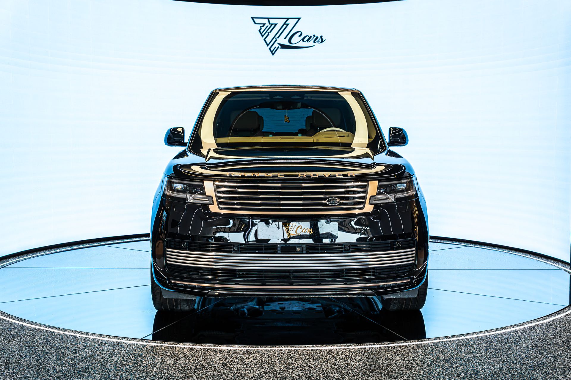 2025 Land Rover Range Rover SV photo 2