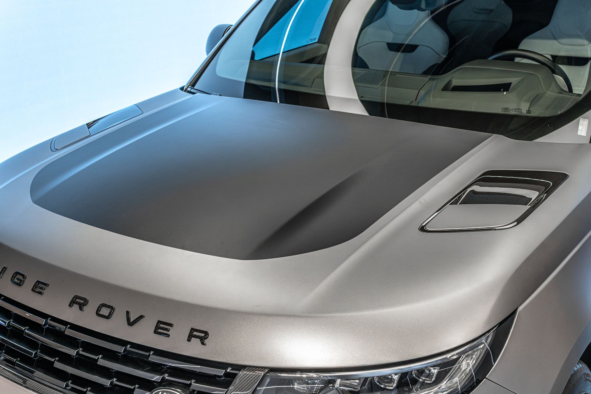 2024 Land Rover Range Rover Sport photo 3