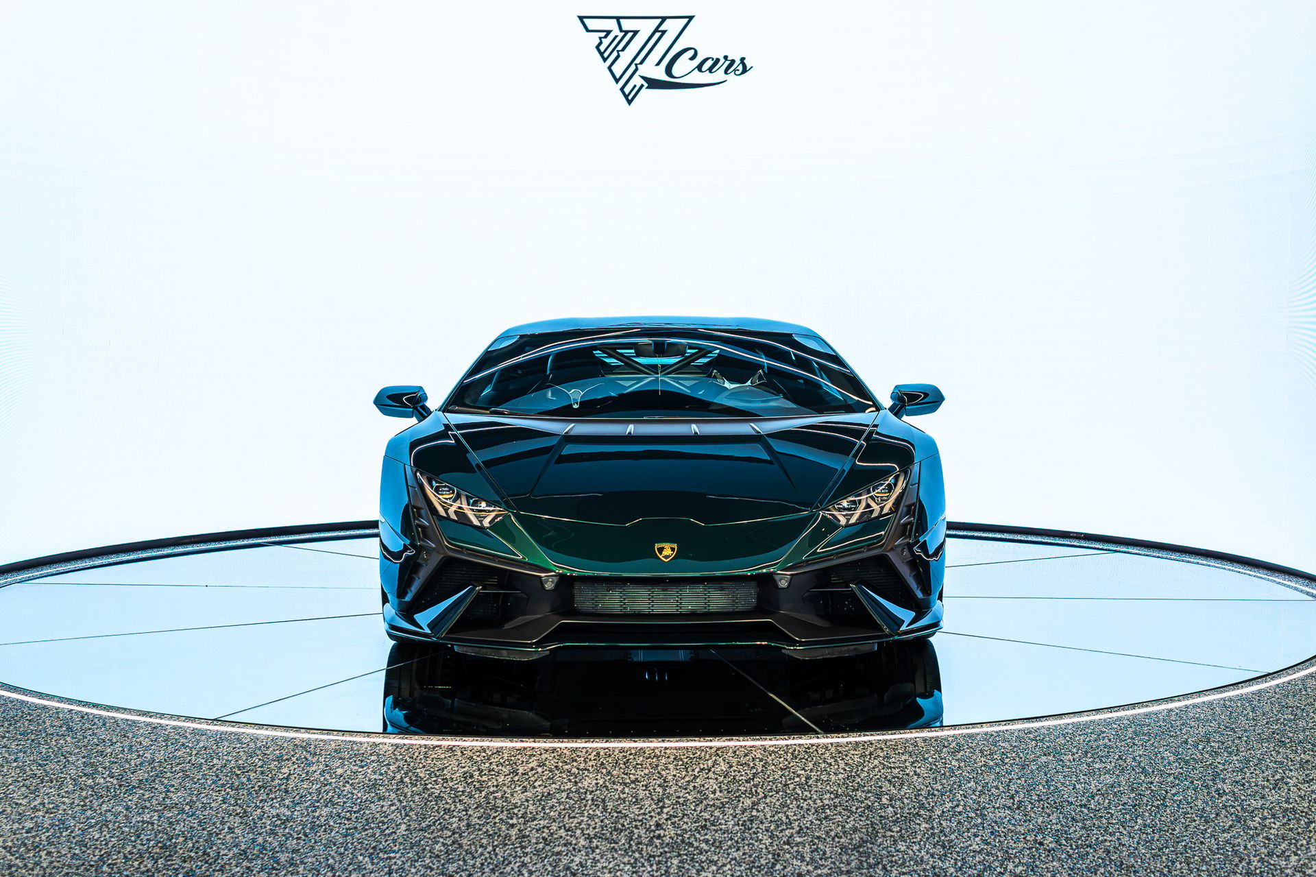 2023 Lamborghini Huracan photo 2