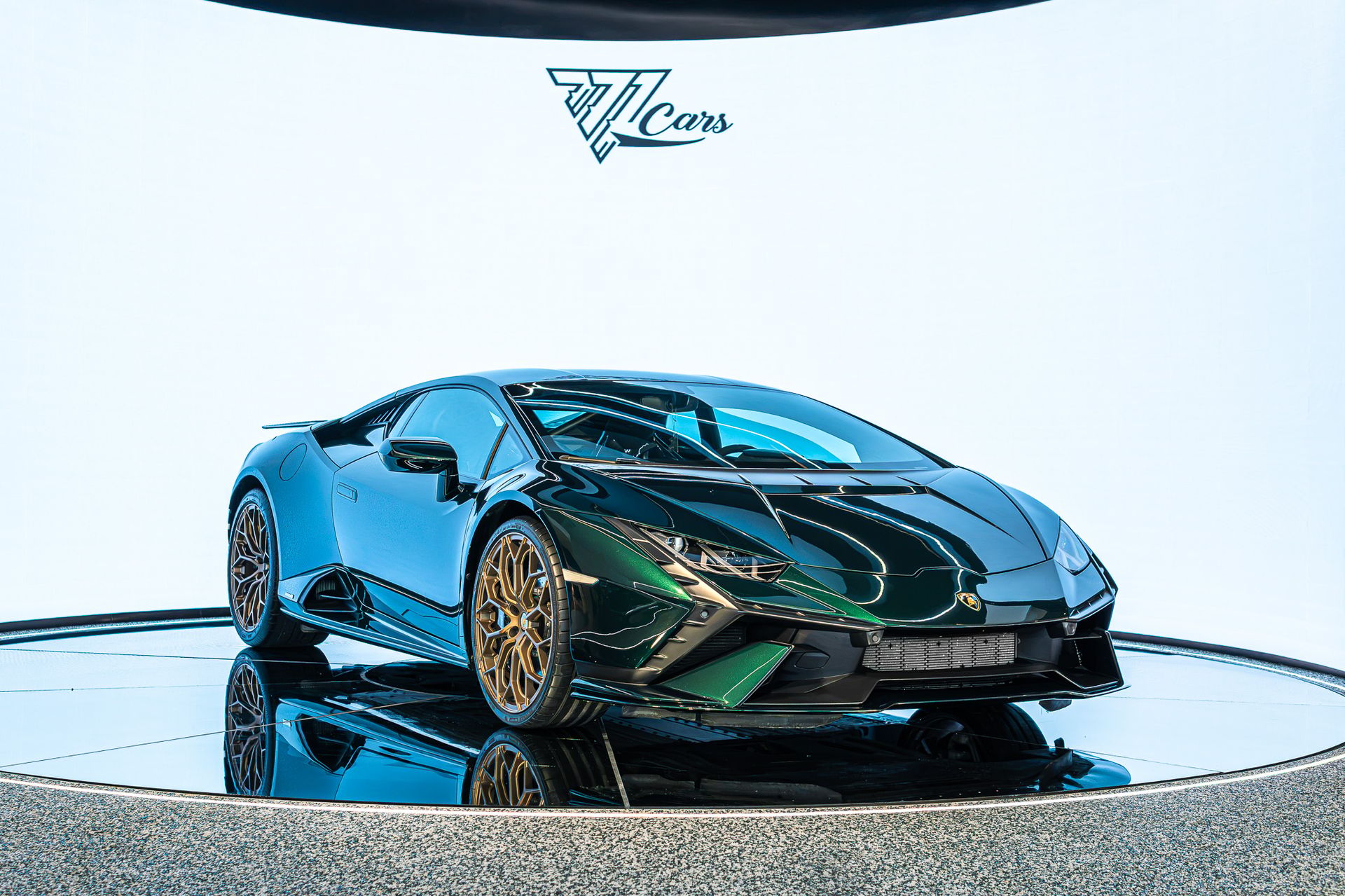 2023 Lamborghini Huracan photo 4