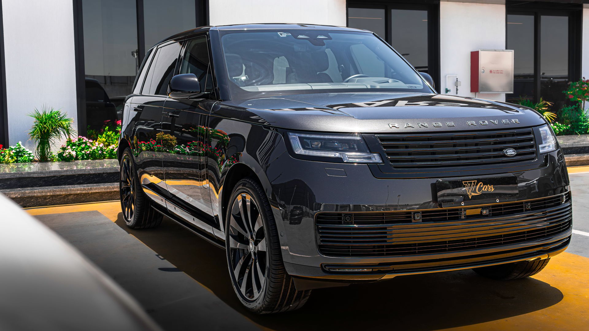 2023 Land Rover Range Rover photo 3