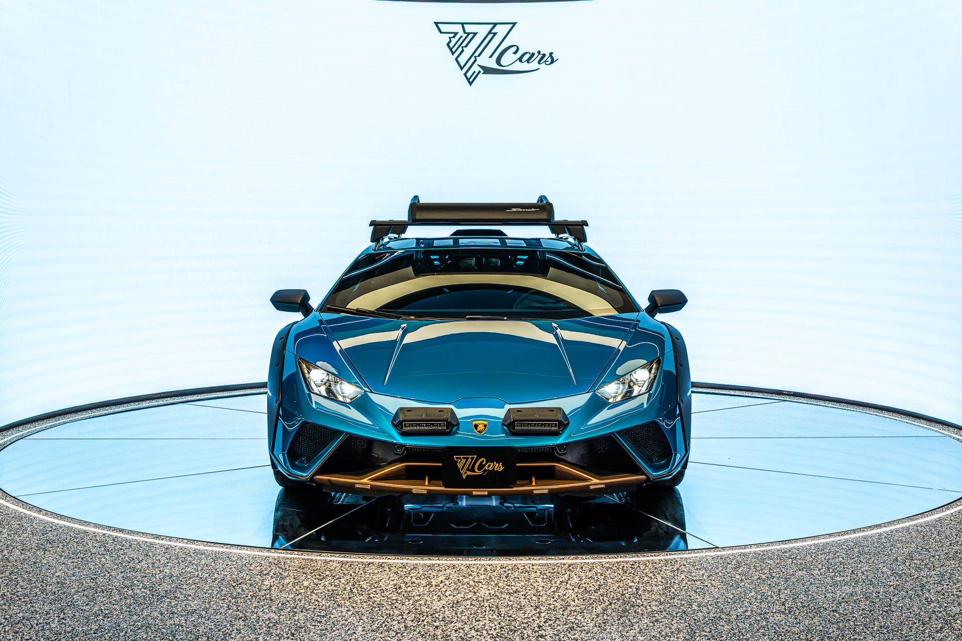 2024 Lamborghini Huracan photo 2
