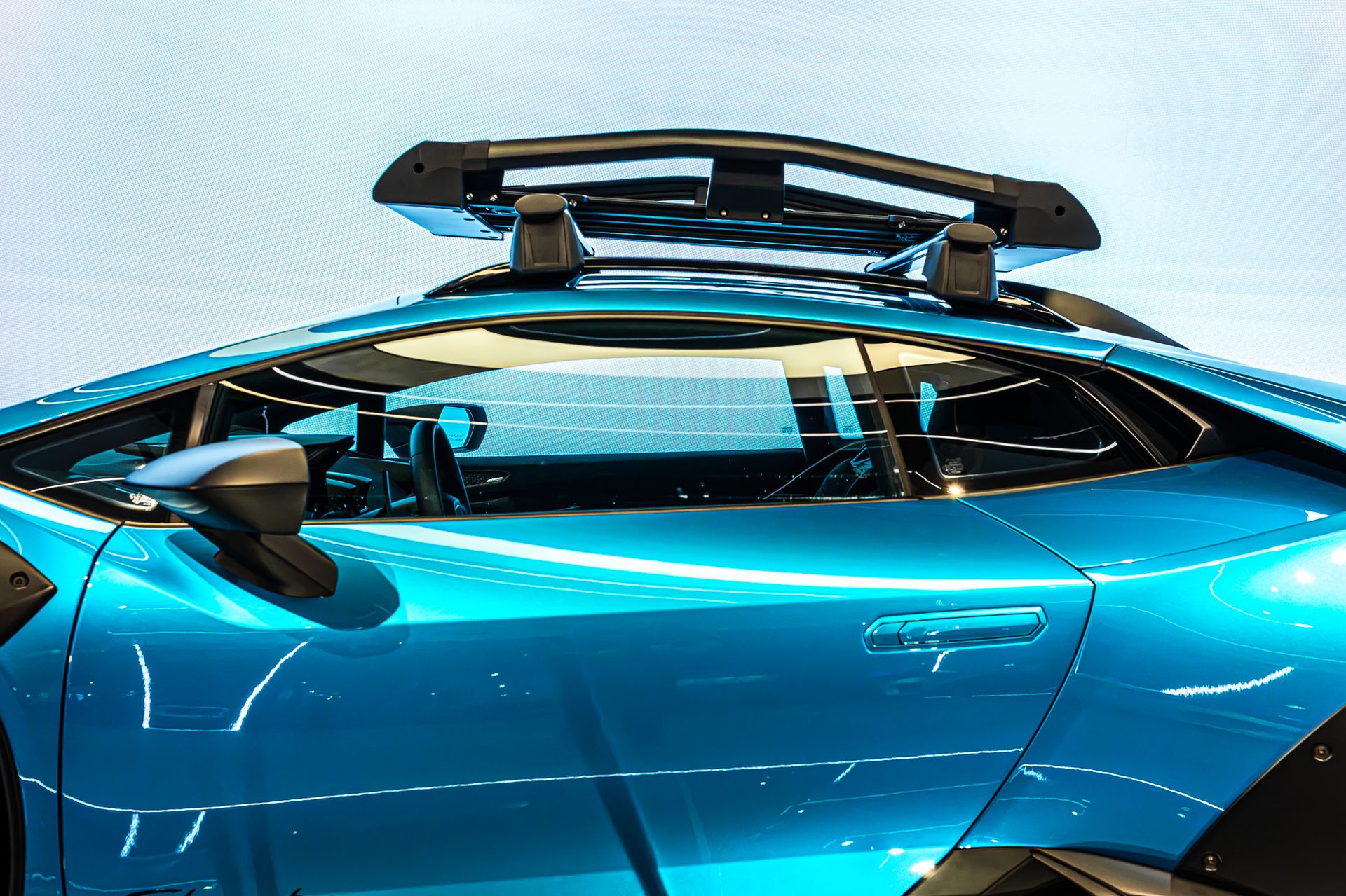 2024 Lamborghini Huracan photo 5