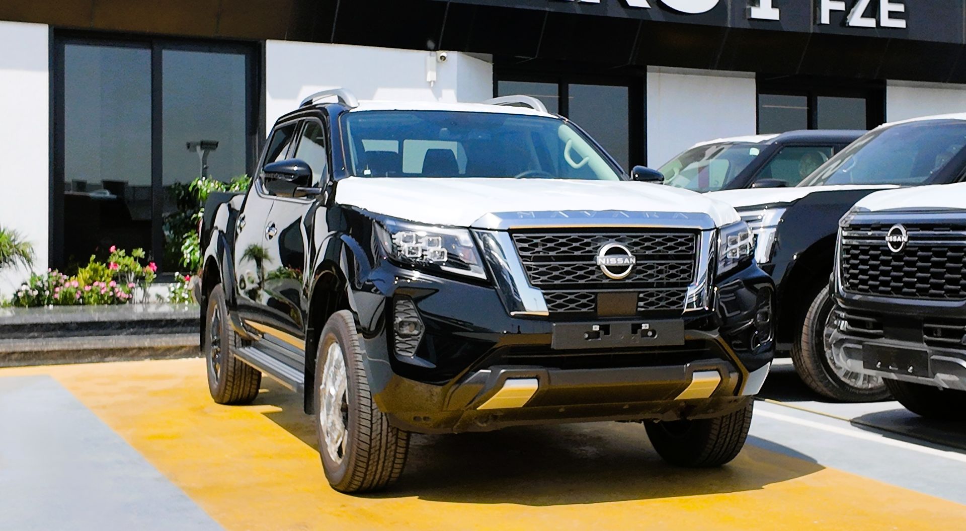 2025 Nissan Navara photo 2