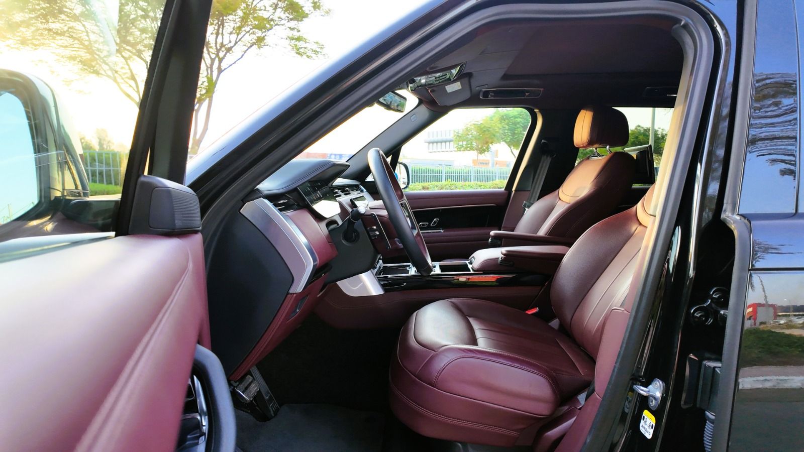 2023 Land Rover Range Rover Autobiography photo 5