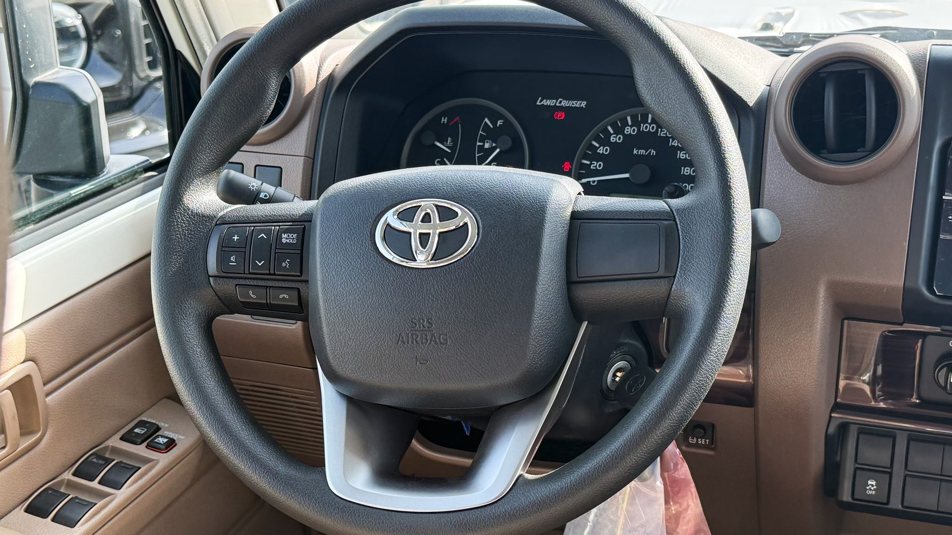 2025 Toyota Land Cruiser photo 5