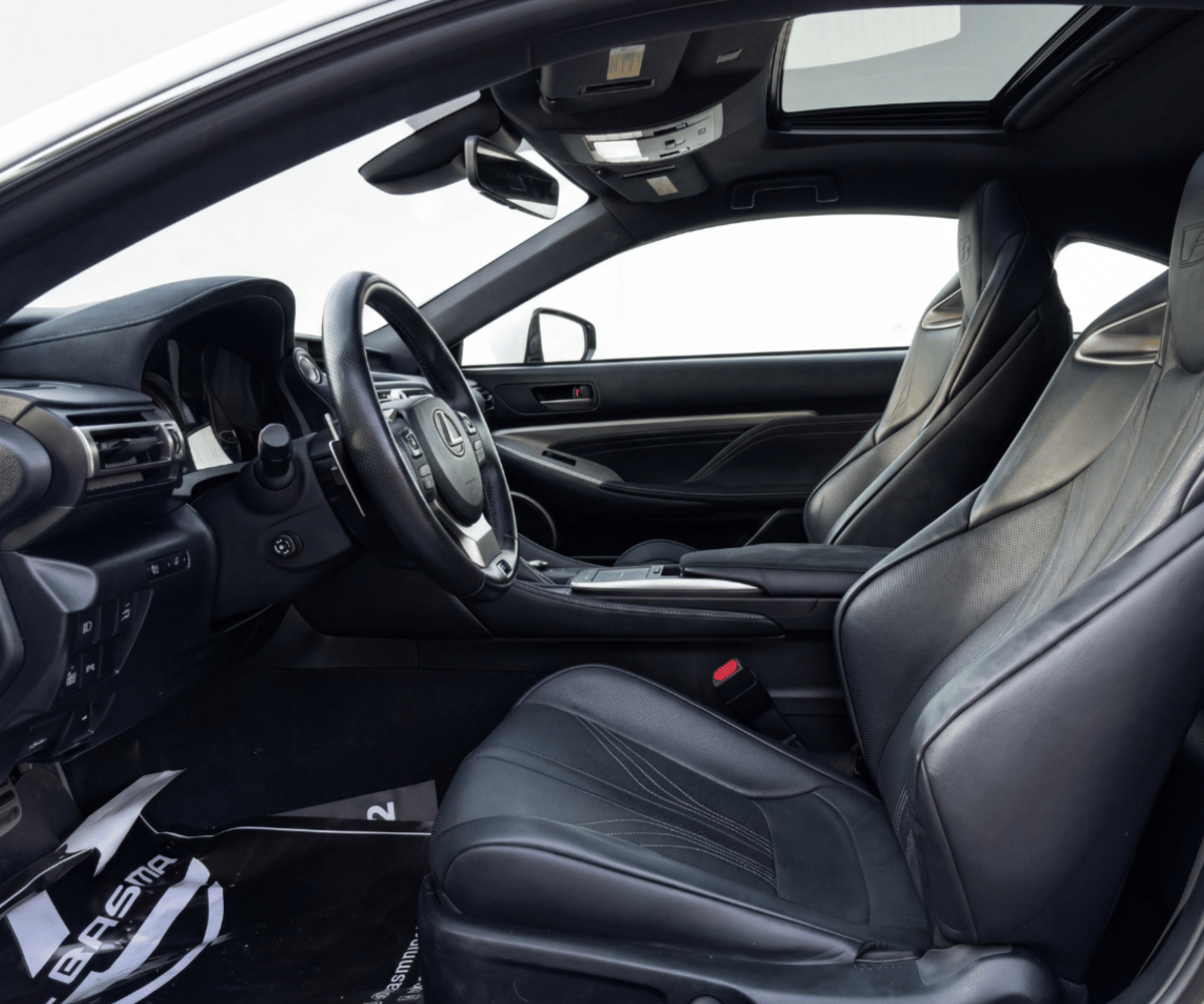 2020 Lexus RC photo 5