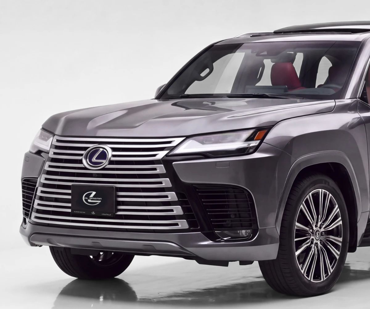 2025 Lexus LX photo 2