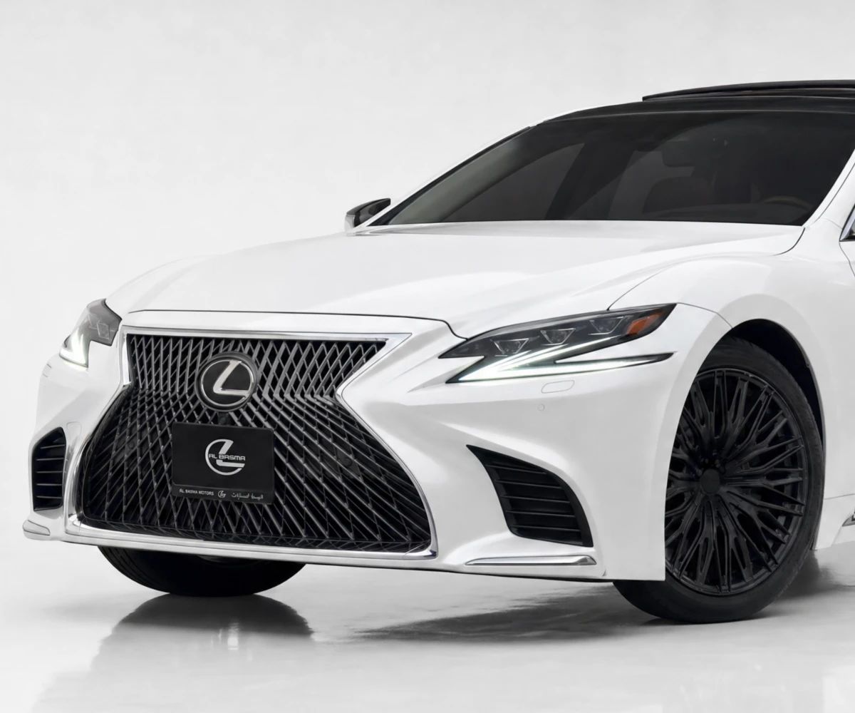 2018 Lexus LS photo 2