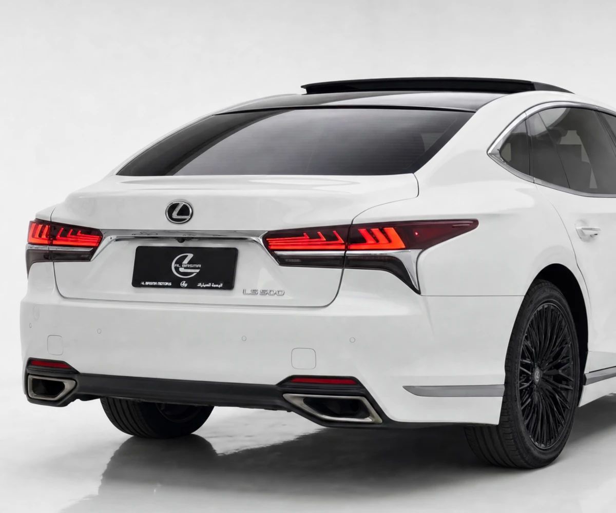 2018 Lexus LS photo 4