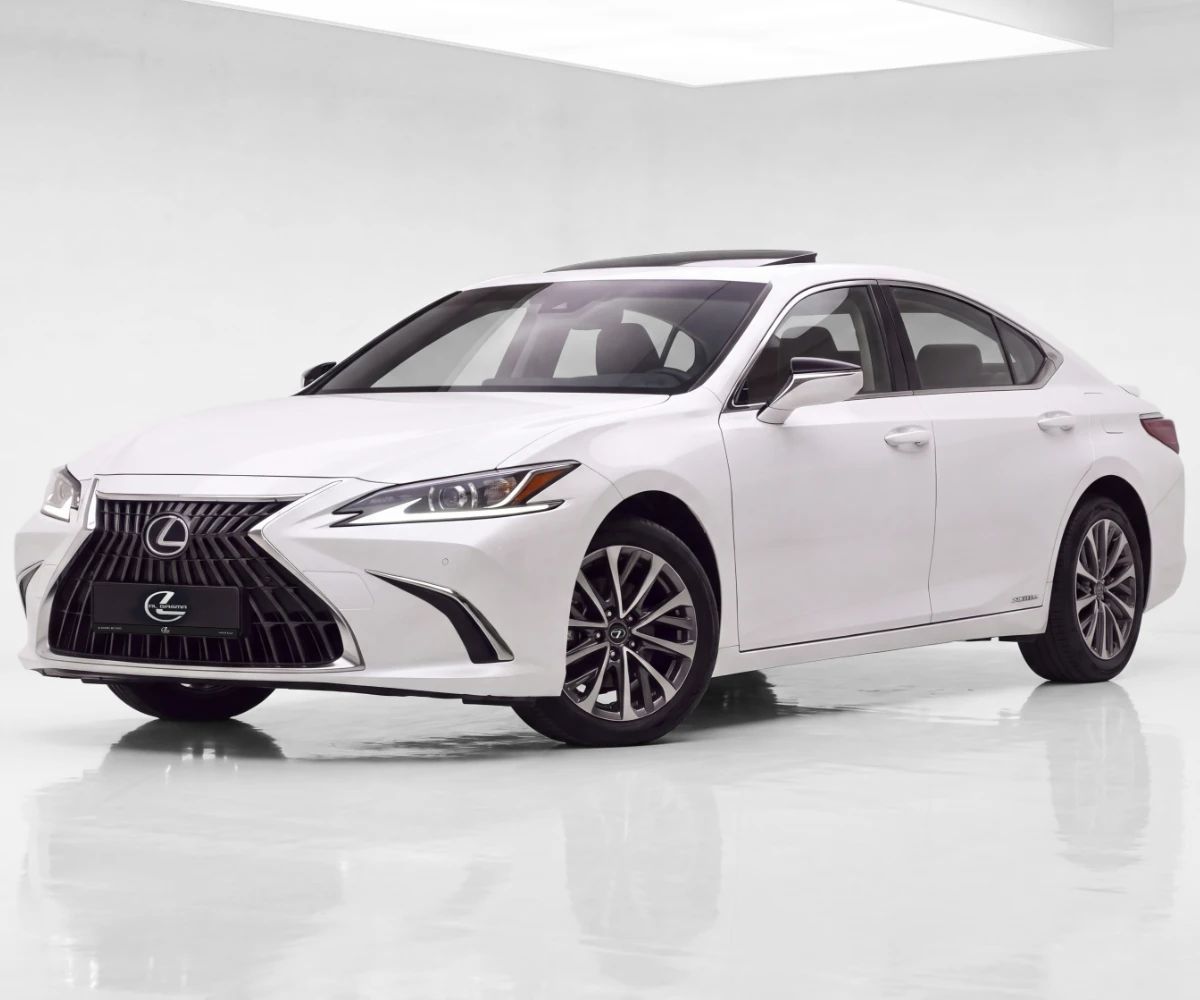 2023 Lexus ES300h Platinum