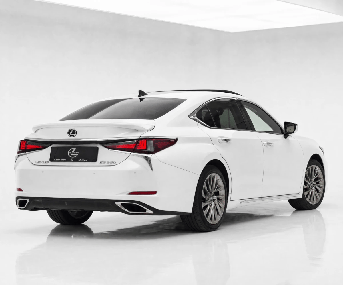2023 Lexus ES photo 3