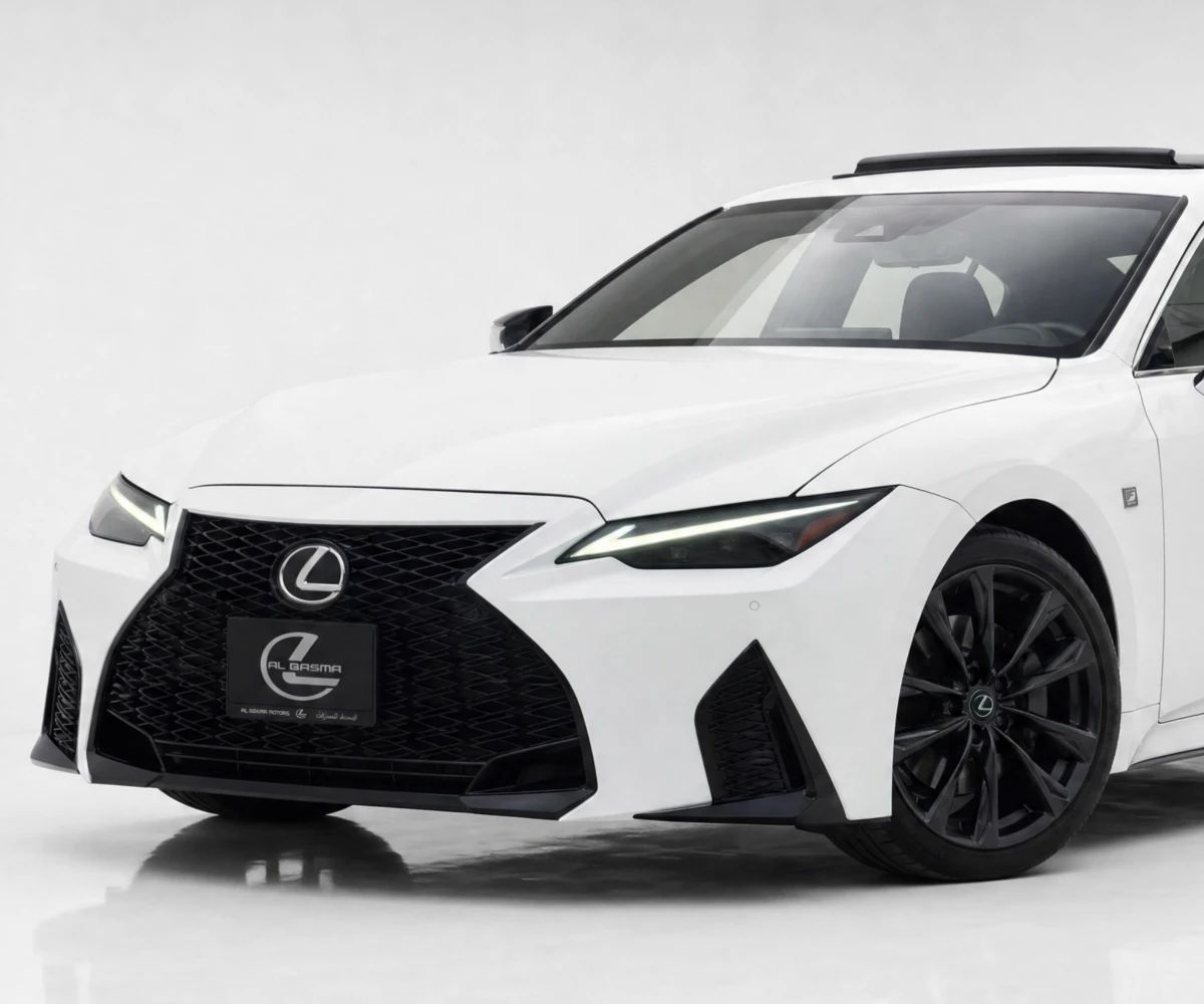 2024 Lexus IS photo 2
