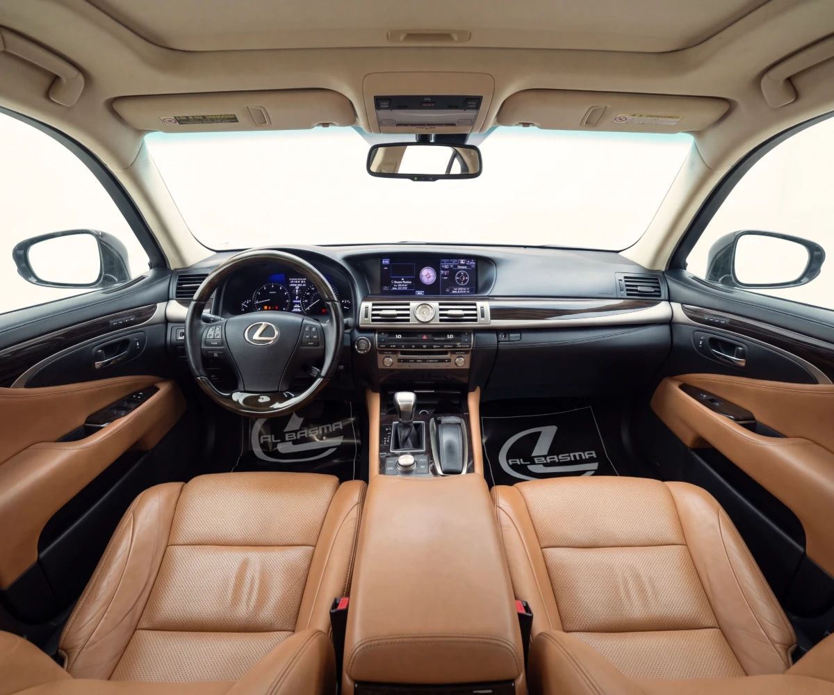 2013 Lexus LS photo 5