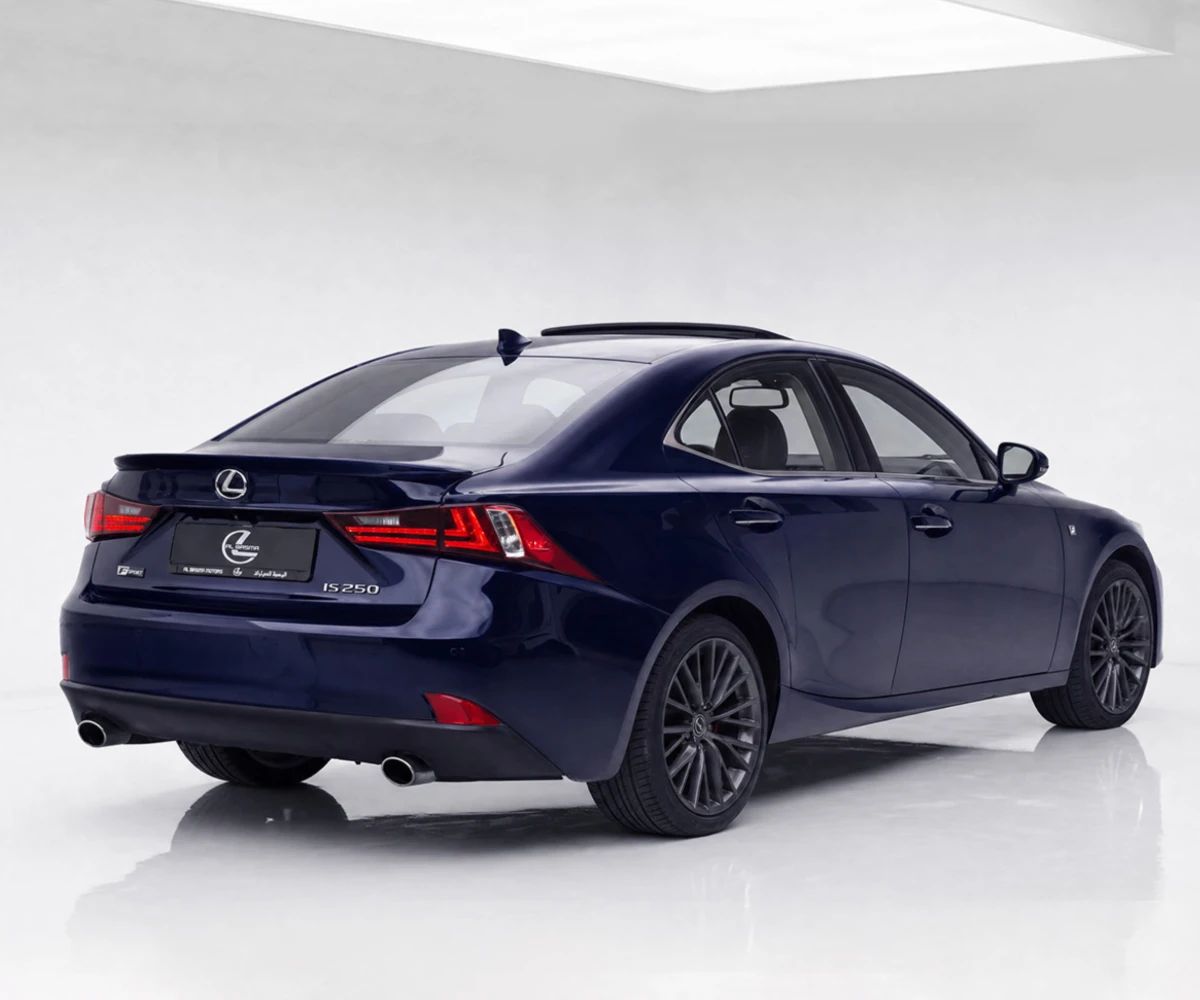 2014 Lexus IS photo 3