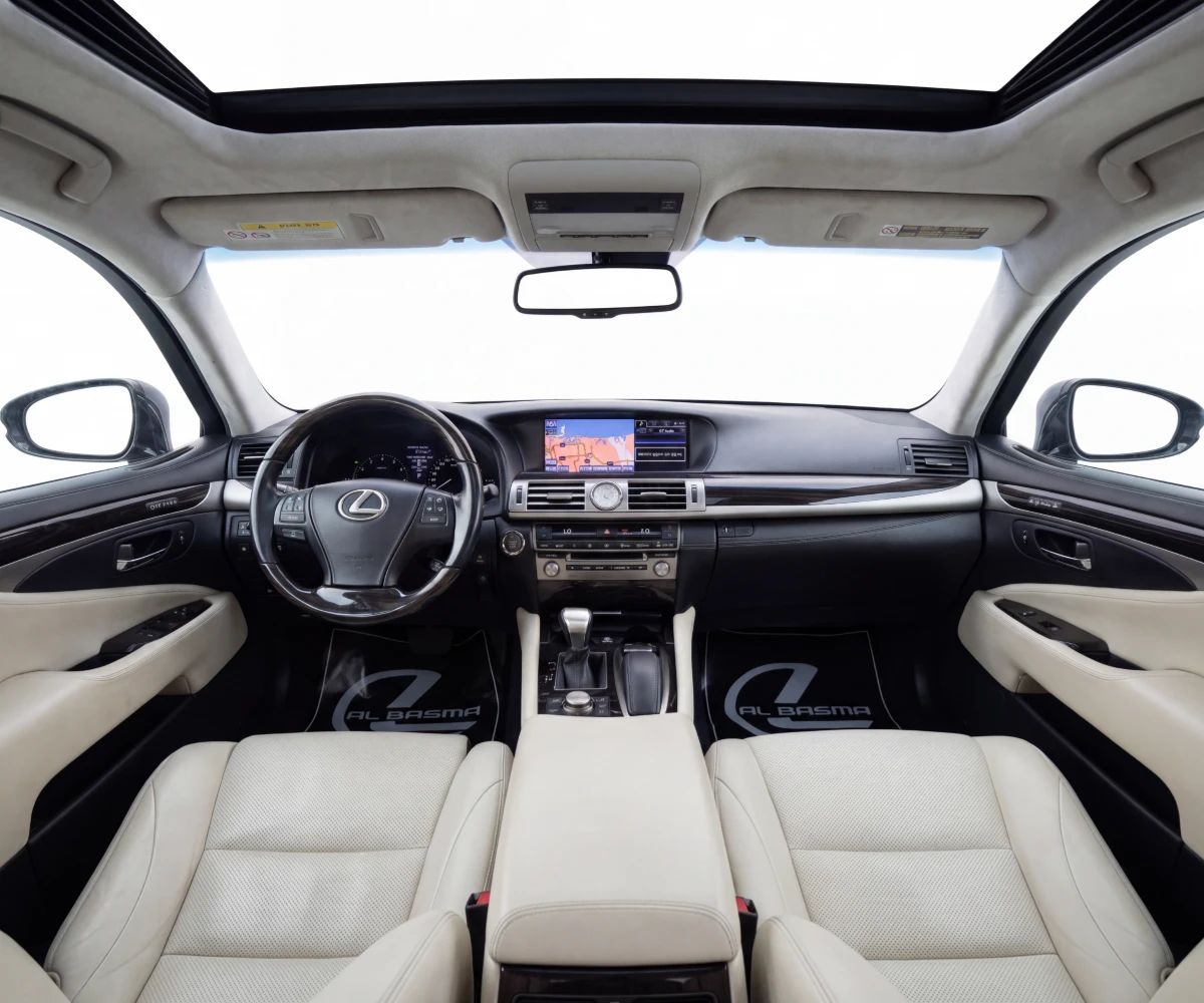 2013 Lexus LS photo 5