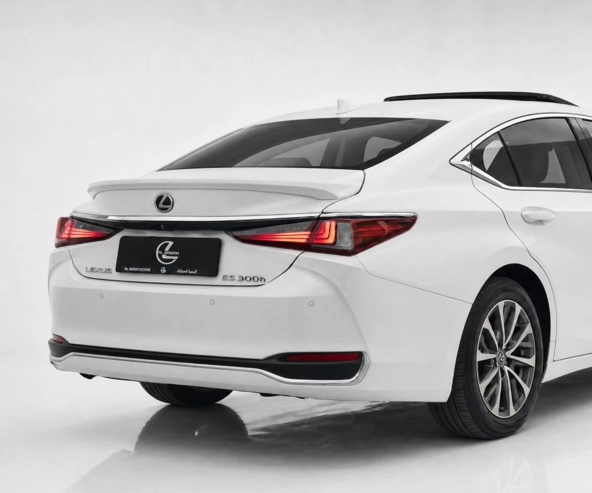2023 Lexus ES photo 4