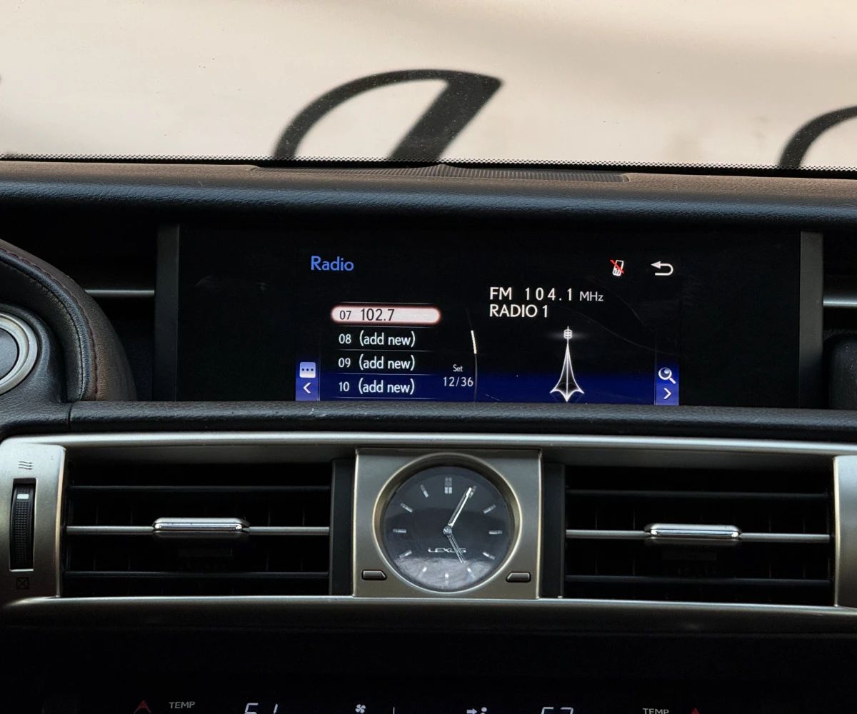 2014 Lexus IS photo 5
