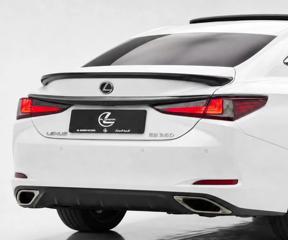 2019 Lexus ES photo 4