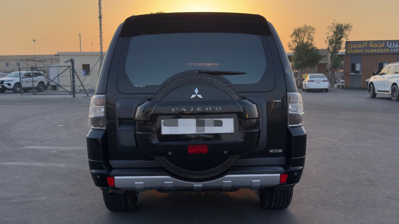 2010 Mitsubishi Pajero photo 4