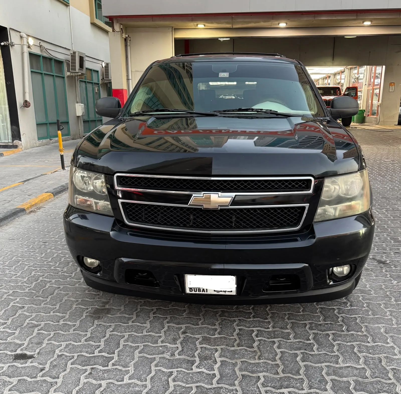 Expat Family Car for sale: Chevrolet Tahoe LT GCC spec, 2010