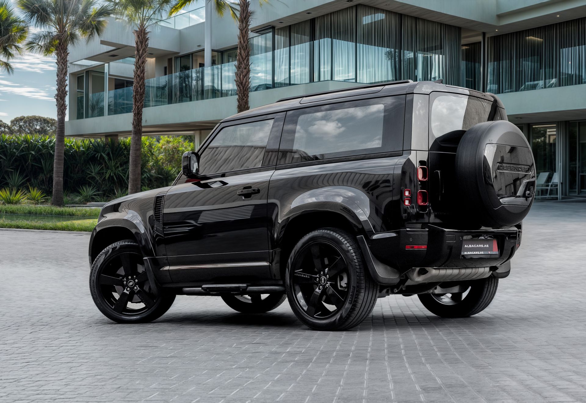 2023 Land Rover Defender photo 3