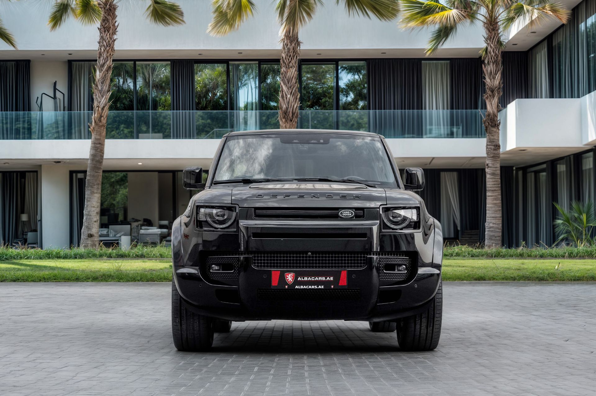 2023 Land Rover Defender photo 4