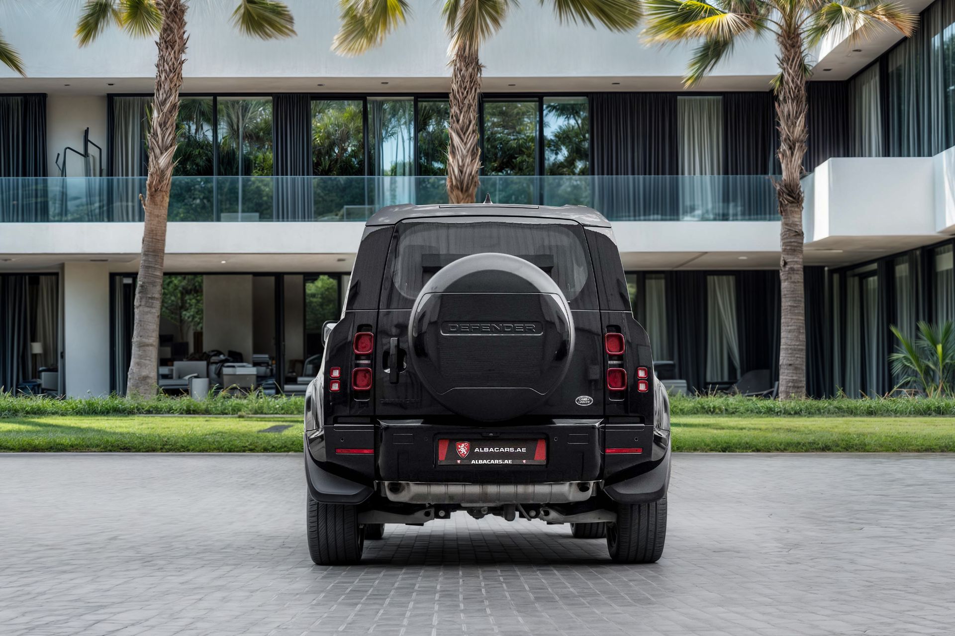 2023 Land Rover Defender photo 5