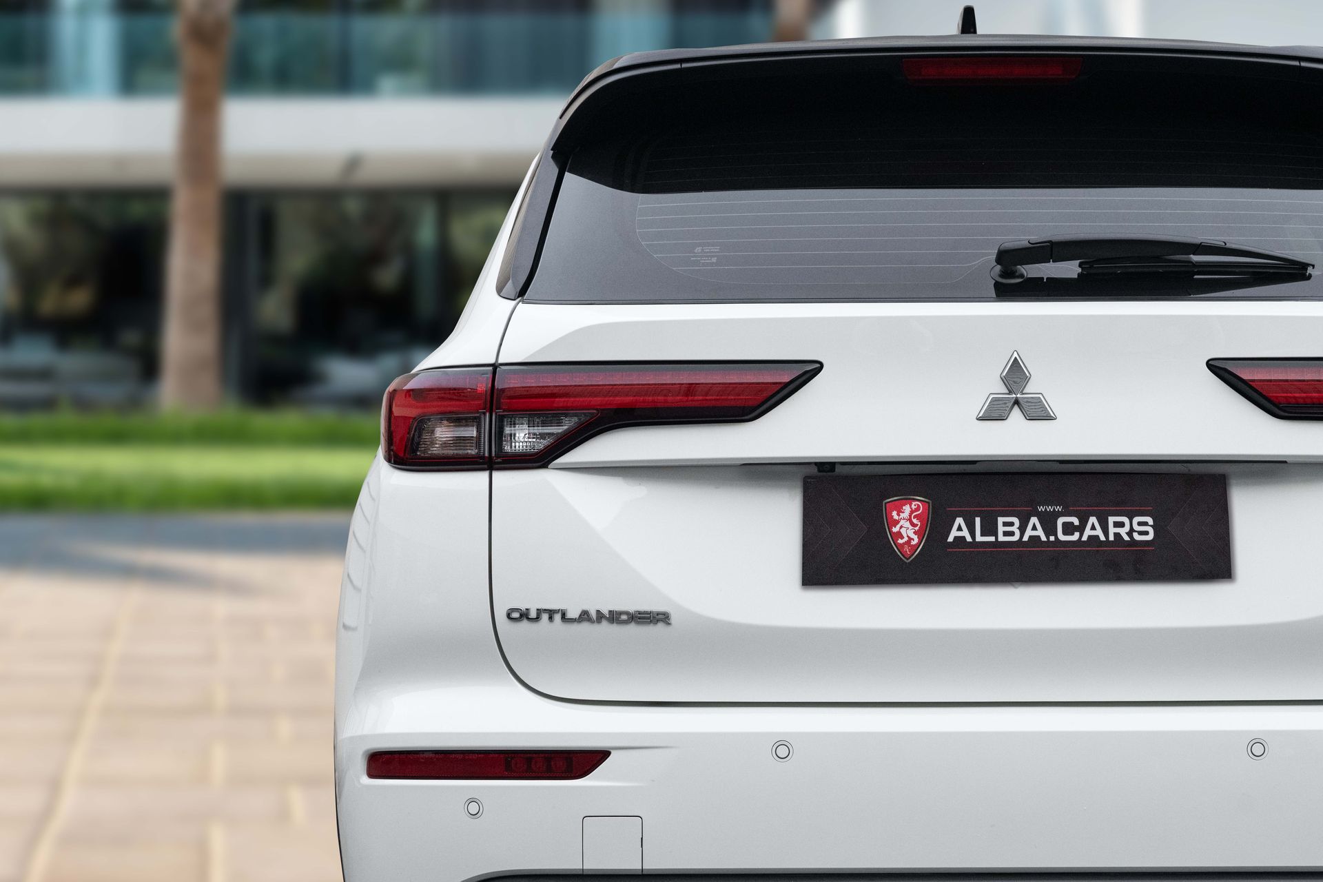 2024 Mitsubishi Outlander photo 5