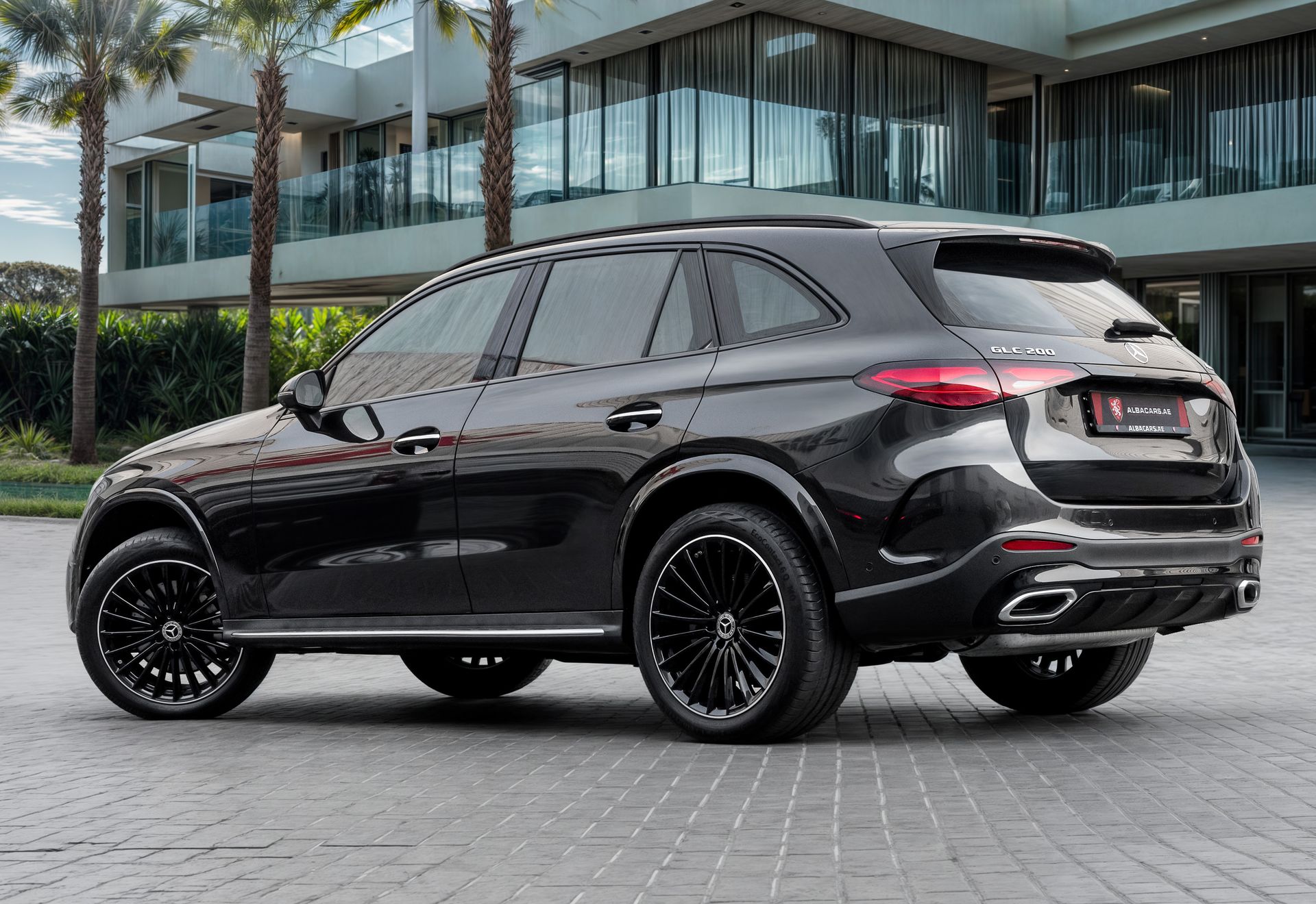 2024 Mercedes-Benz GLC photo 3