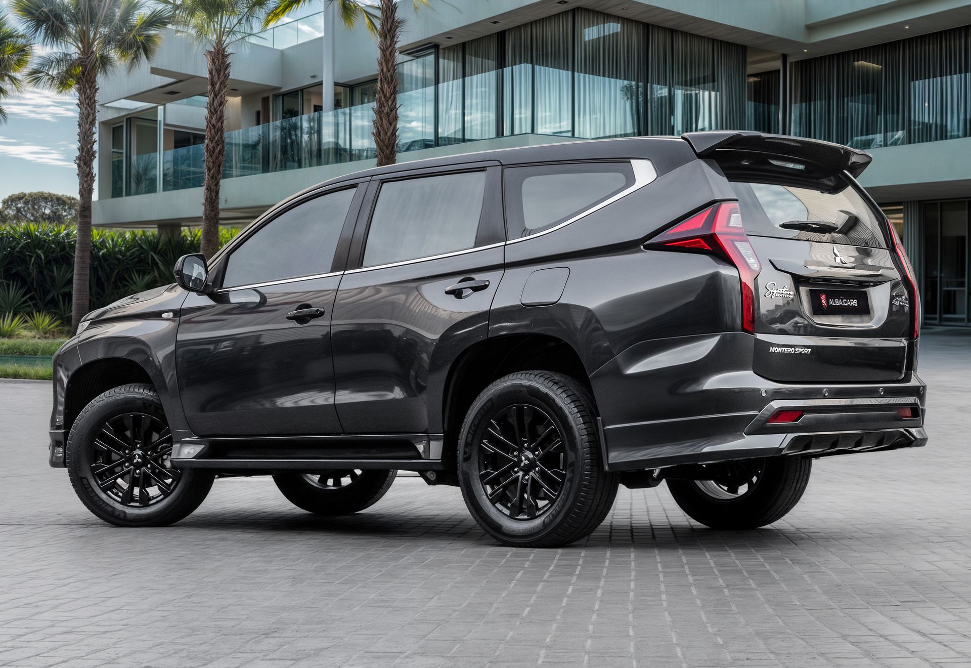 2022 Mitsubishi Montero Sport photo 2