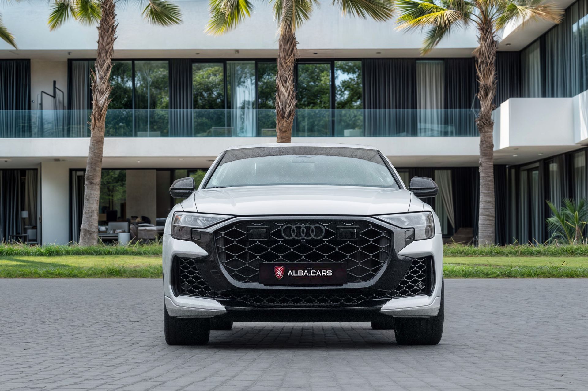 2025 Audi RS Q8 photo 4