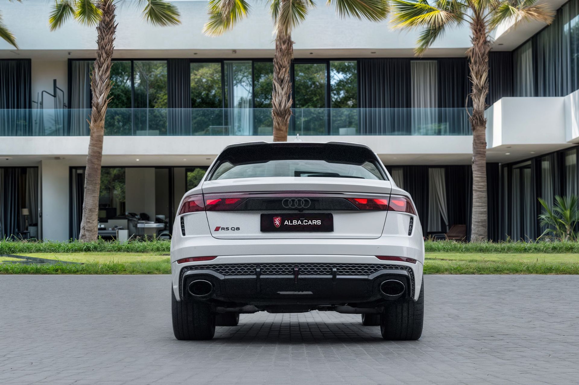 2025 Audi RS Q8 photo 5