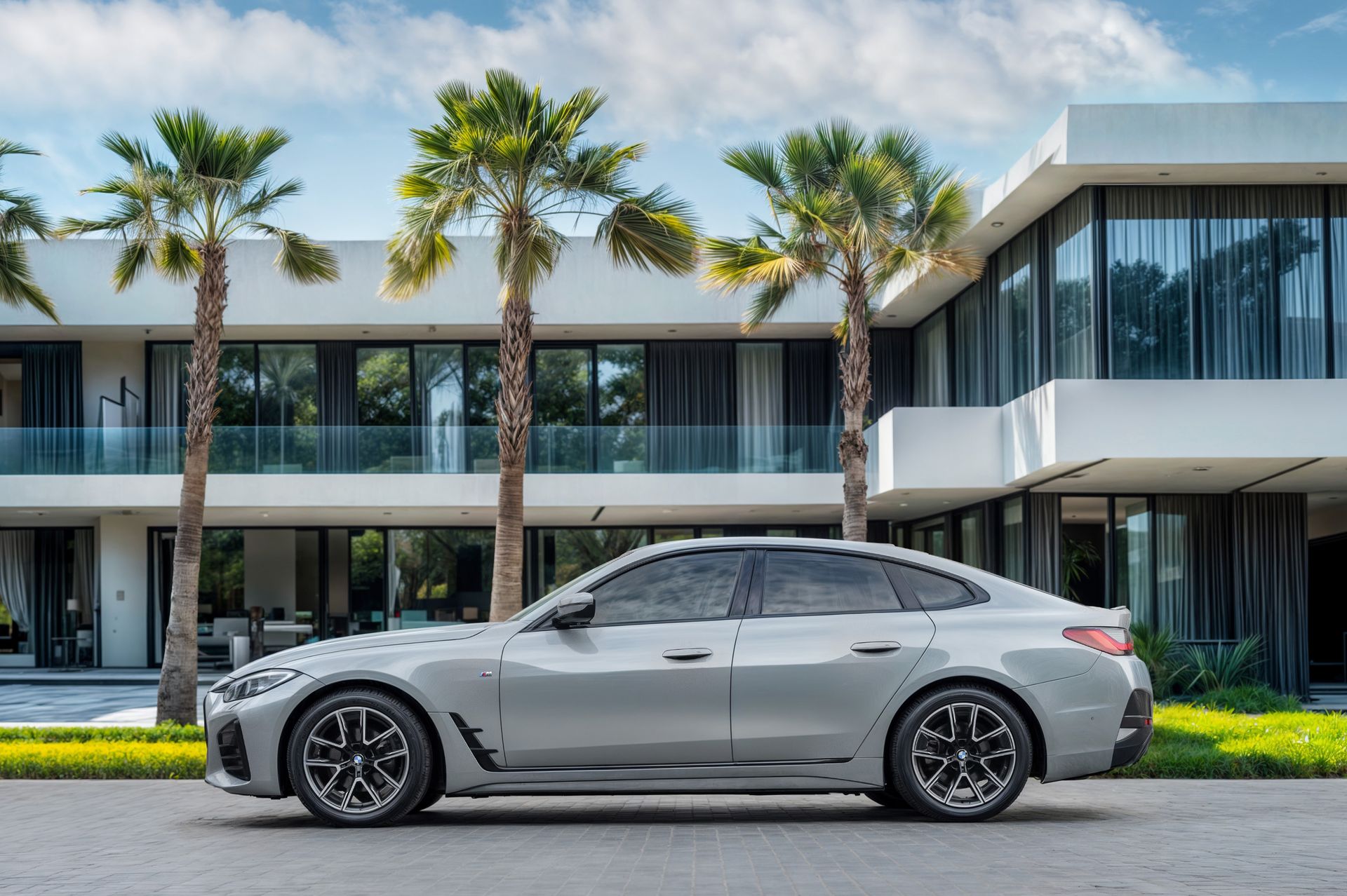 2023 BMW 4 Series photo 2