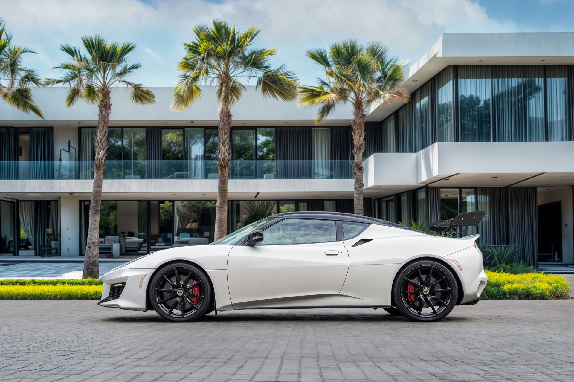 2020 Lotus Evora photo 2