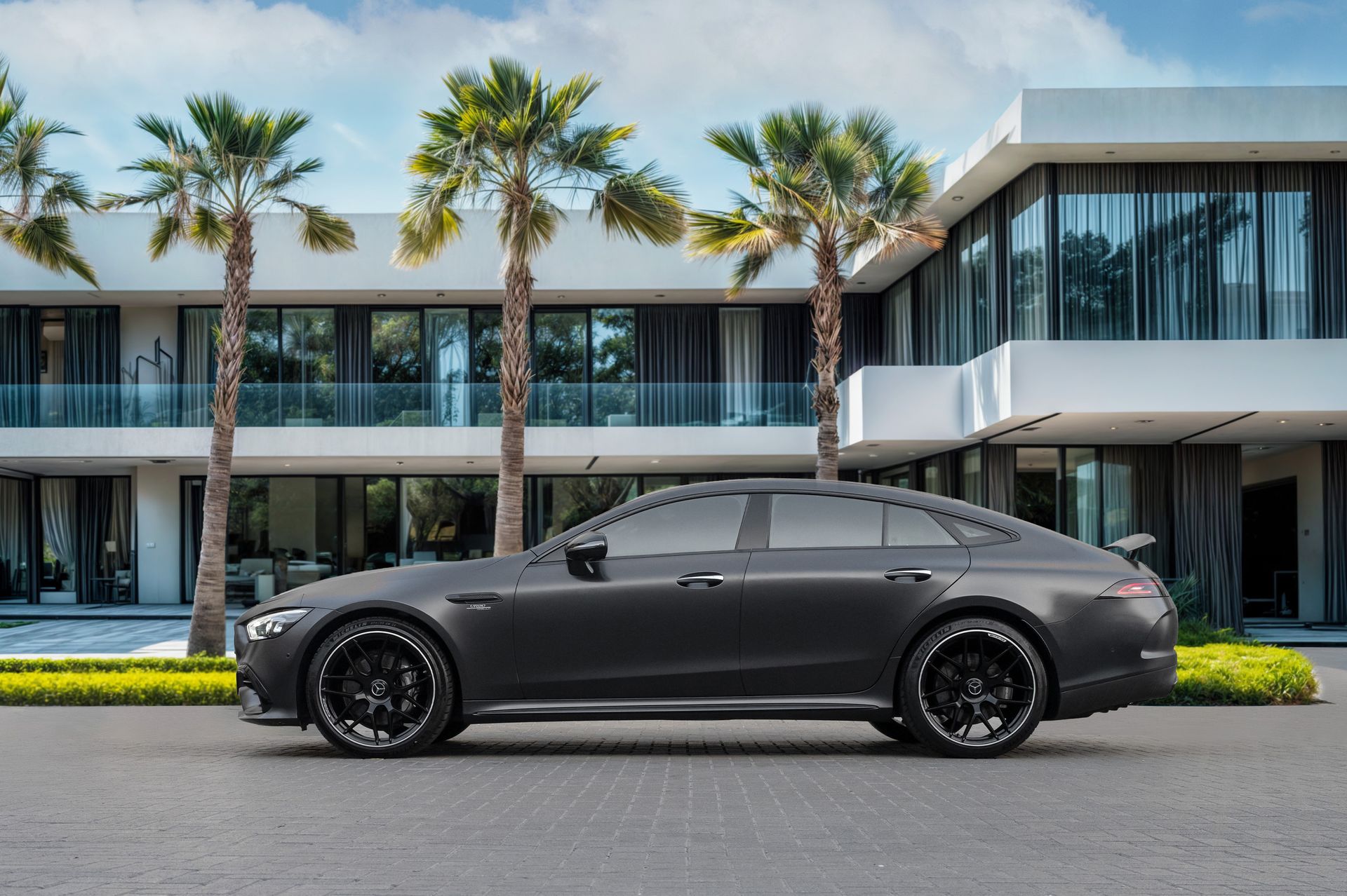 2020 Mercedes-Benz AMG GT photo 2