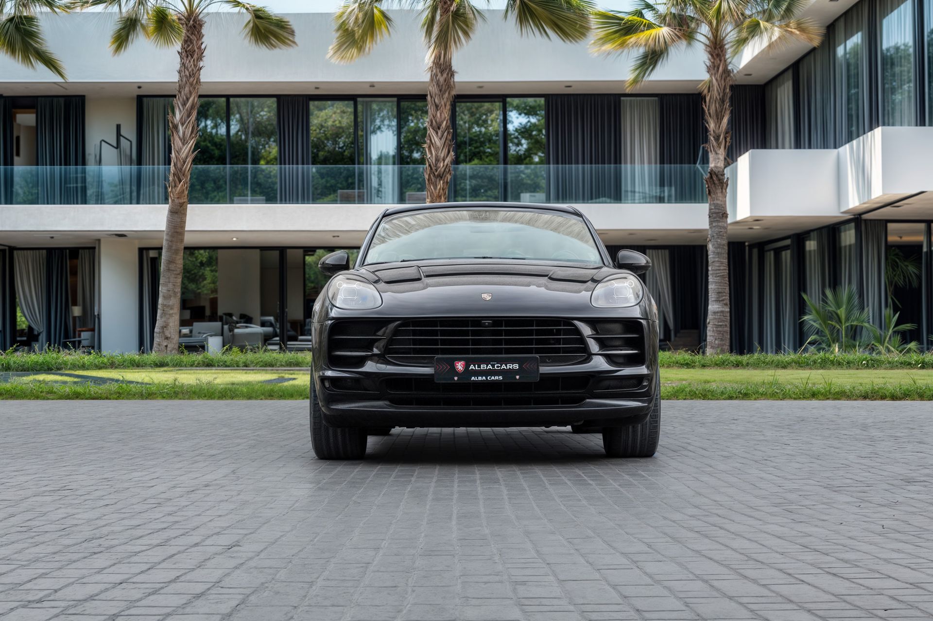 2021 Porsche Macan photo 4