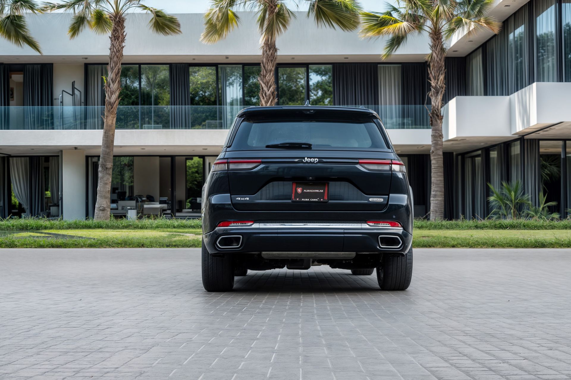 2024 Jeep Grand Cherokee photo 5