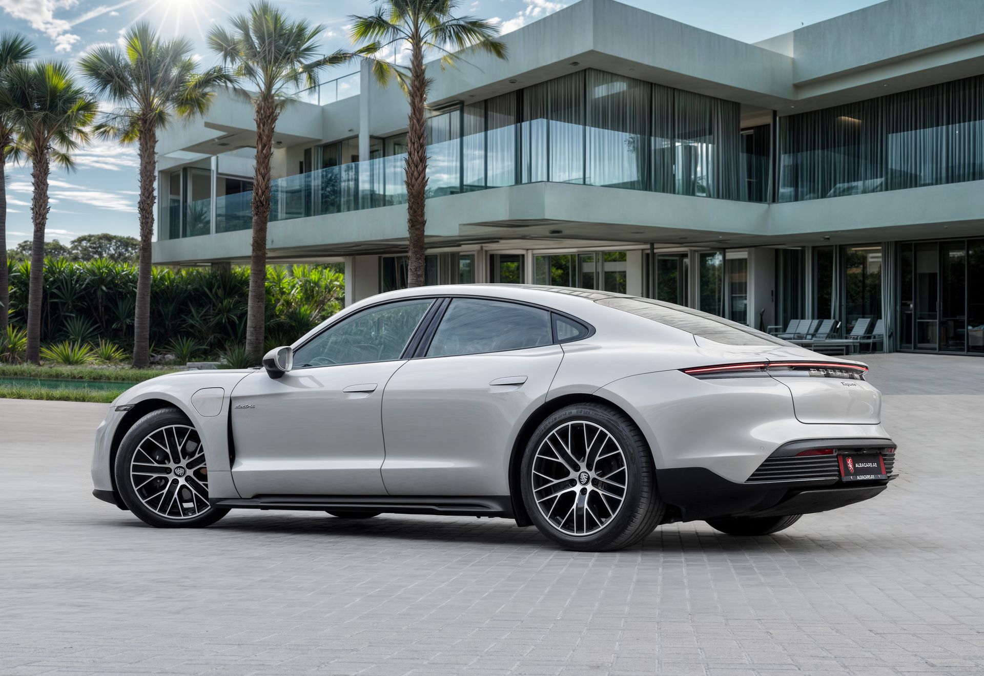 2024 Porsche Taycan photo 3