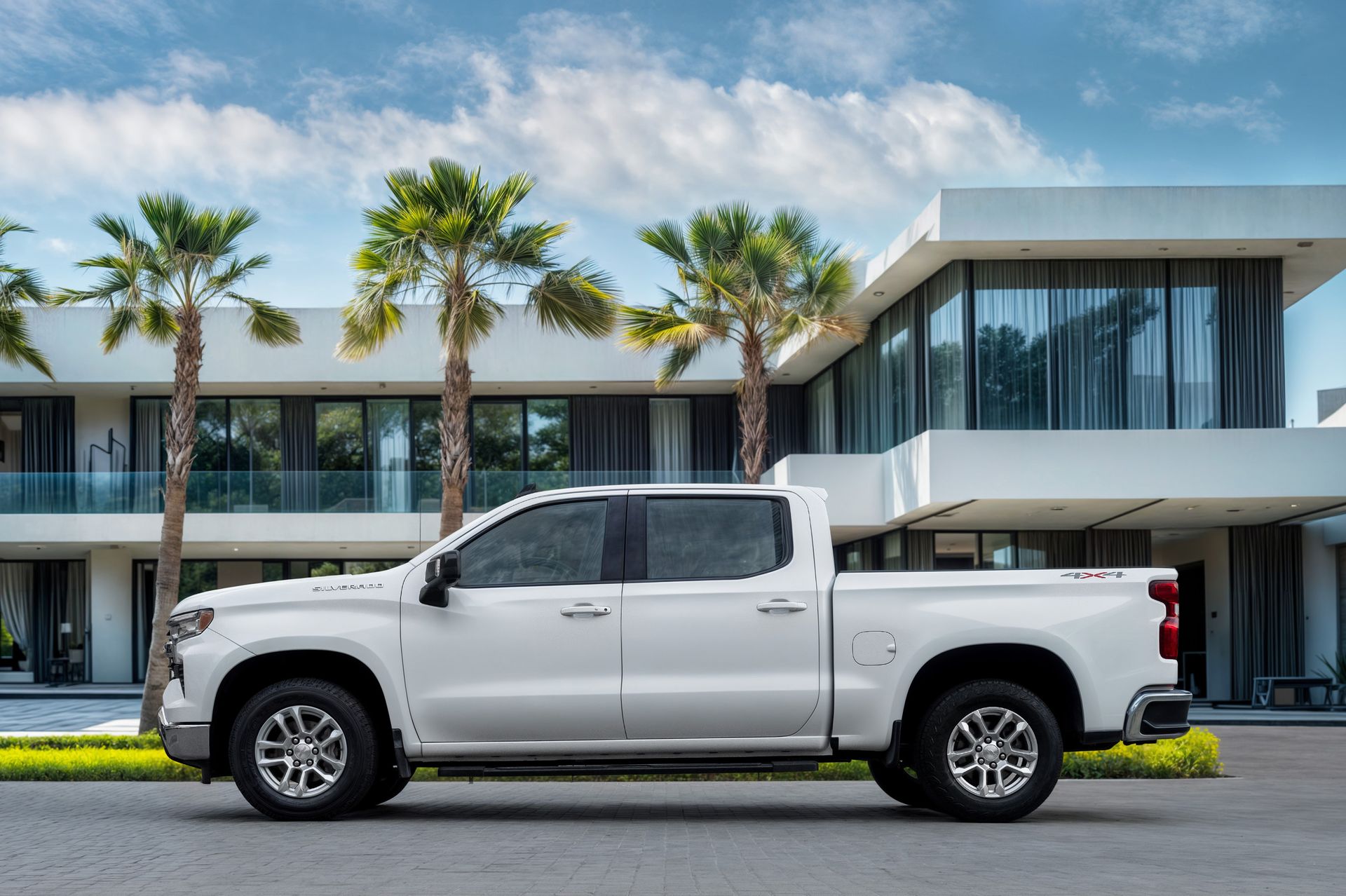 2024 Chevrolet Silverado photo 2
